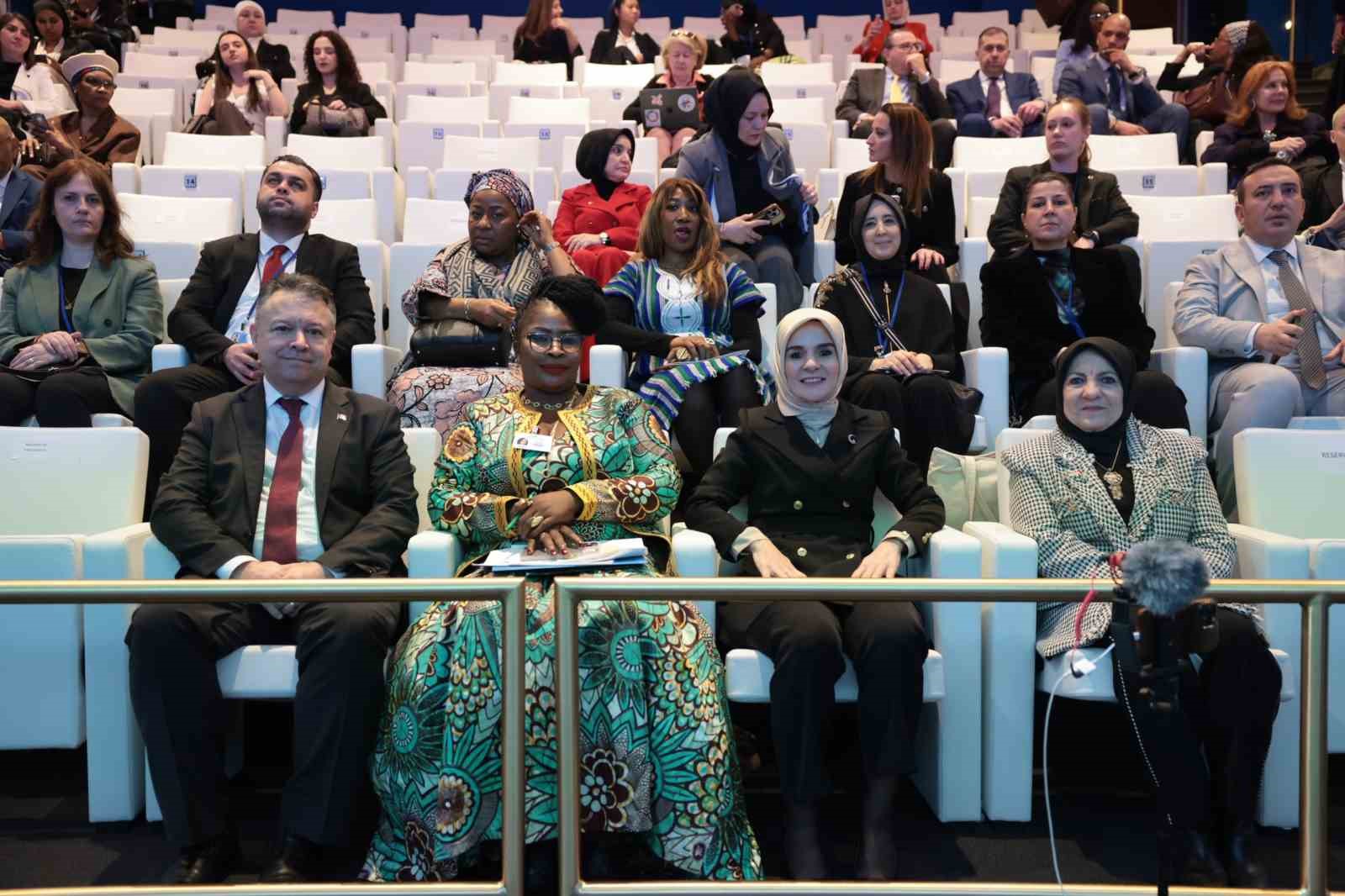 Bakan Göktaş: "Çatışmalar, insani krizler ve doğal afetler kadınları ve kız çocuklarını orantısız etkiliyor"
