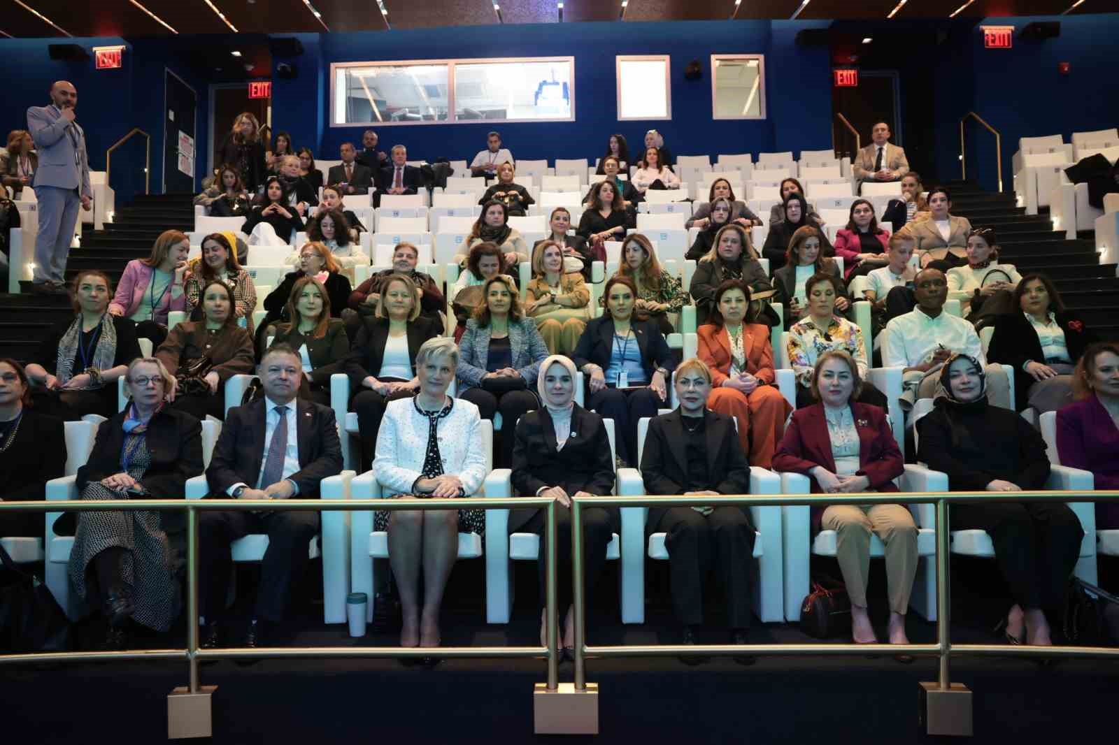 Bakan Göktaş: "Kadın ve erkek için fırsat eşitliğini esas alan iş ve satın alma uygulamalarını güçlendireceğiz"
