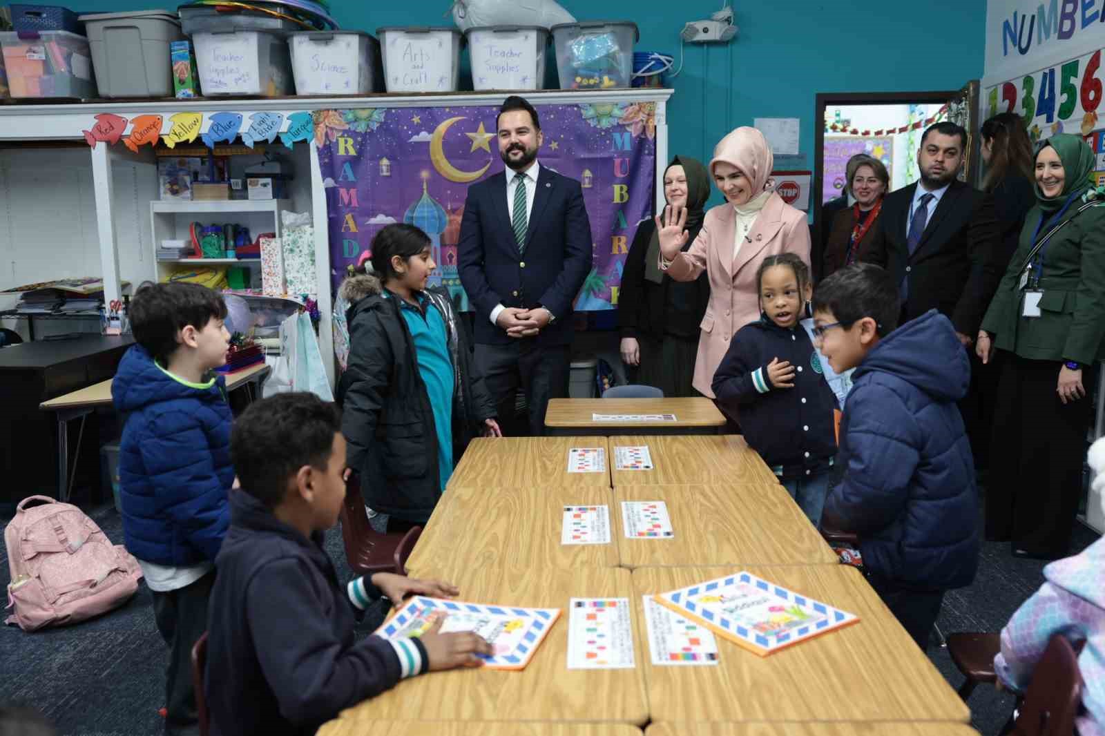 Bakan Göktaş: "Kadınların üretimde, istihdamda ve girişimcilikte daha güçlü şekilde yer aldığı bir Türkiye için çalışmalarımıza kararlılıkla devam edeceğiz"
Bakan Göktaş: "Kadınların üretimde, istihdamda ve girişimcilikte daha güçlü şekilde yer aldığı bir Türkiye için çalışmalarımıza kararlılıkla devam edeceğiz"