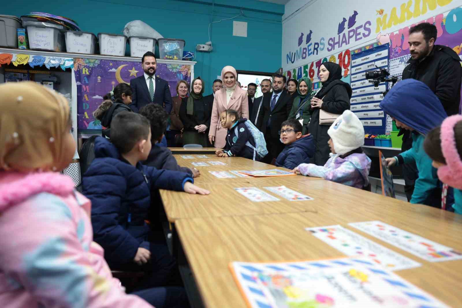 Bakan Göktaş: "Kadınların üretimde, istihdamda ve girişimcilikte daha güçlü şekilde yer aldığı bir Türkiye için çalışmalarımıza kararlılıkla devam edeceğiz"
Bakan Göktaş: "Kadınların üretimde, istihdamda ve girişimcilikte daha güçlü şekilde yer aldığı bir Türkiye için çalışmalarımıza kararlılıkla devam edeceğiz"