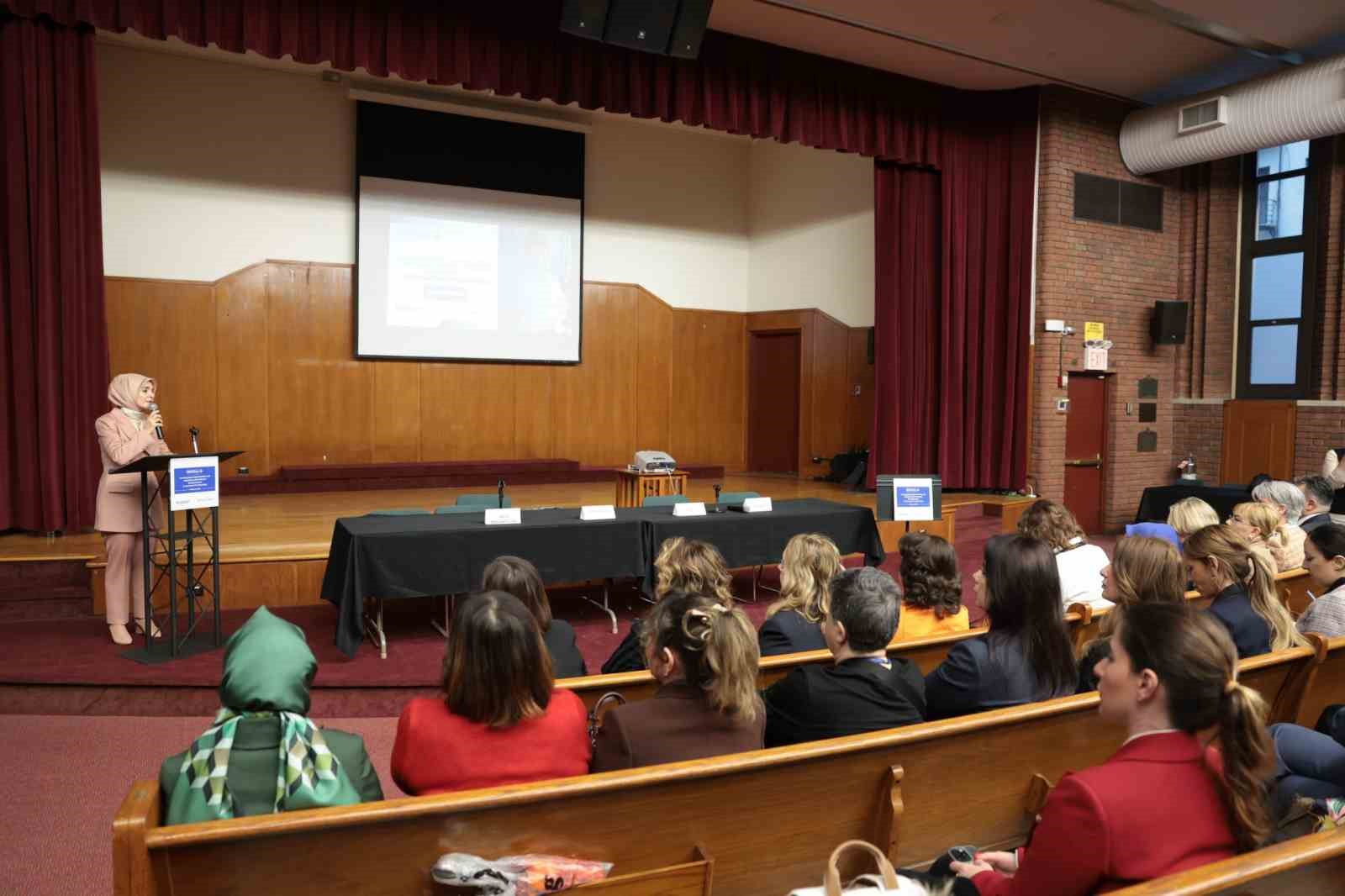 Bakan Göktaş: "Kadınların üretimde, istihdamda ve girişimcilikte daha güçlü şekilde yer aldığı bir Türkiye için çalışmalarımıza kararlılıkla devam edeceğiz"
Bakan Göktaş: "Kadınların üretimde, istihdamda ve girişimcilikte daha güçlü şekilde yer aldığı bir Türkiye için çalışmalarımıza kararlılıkla devam edeceğiz"