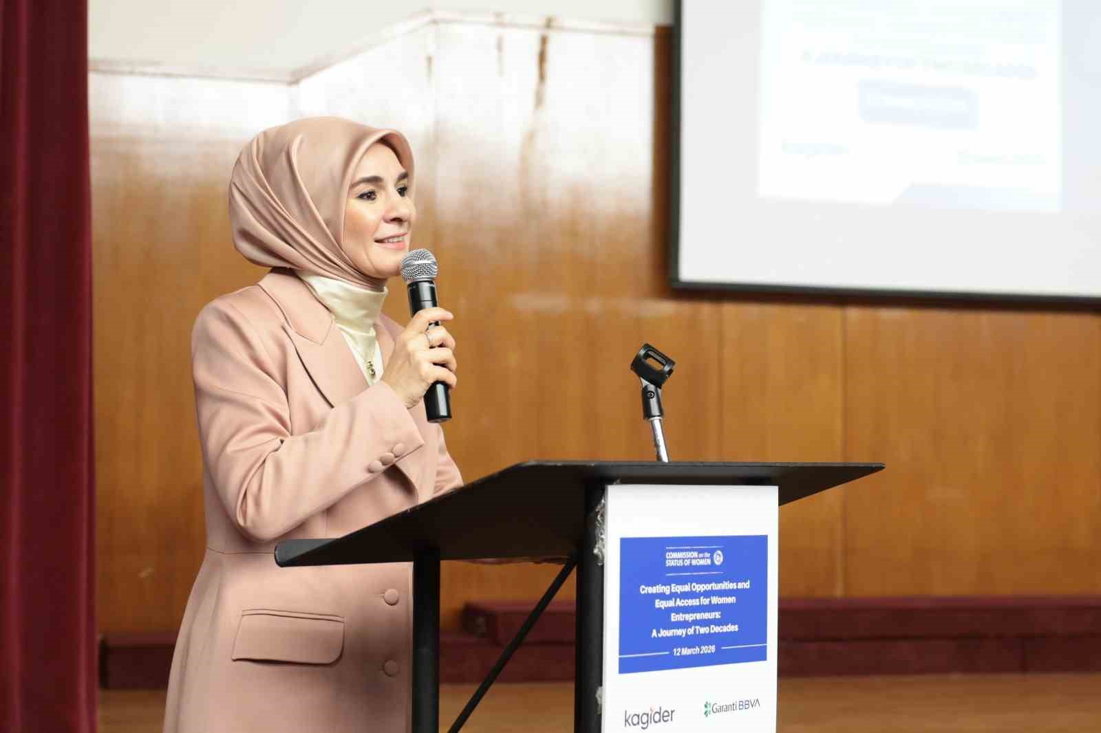 Bakan Göktaş: "Kadınların üretimde, istihdamda ve girişimcilikte daha güçlü şekilde yer aldığı bir Türkiye için çalışmalarımıza kararlılıkla devam edeceğiz"
Bakan Göktaş: "Kadınların üretimde, istihdamda ve girişimcilikte daha güçlü şekilde yer aldığı bir Türkiye için çalışmalarımıza kararlılıkla devam edeceğiz"