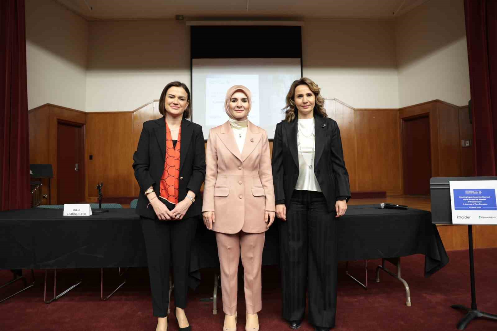 Bakan Göktaş: "Kadınların üretimde, istihdamda ve girişimcilikte daha güçlü şekilde yer aldığı bir Türkiye için çalışmalarımıza kararlılıkla devam edeceğiz"
Bakan Göktaş: "Kadınların üretimde, istihdamda ve girişimcilikte daha güçlü şekilde yer aldığı bir Türkiye için çalışmalarımıza kararlılıkla devam edeceğiz"