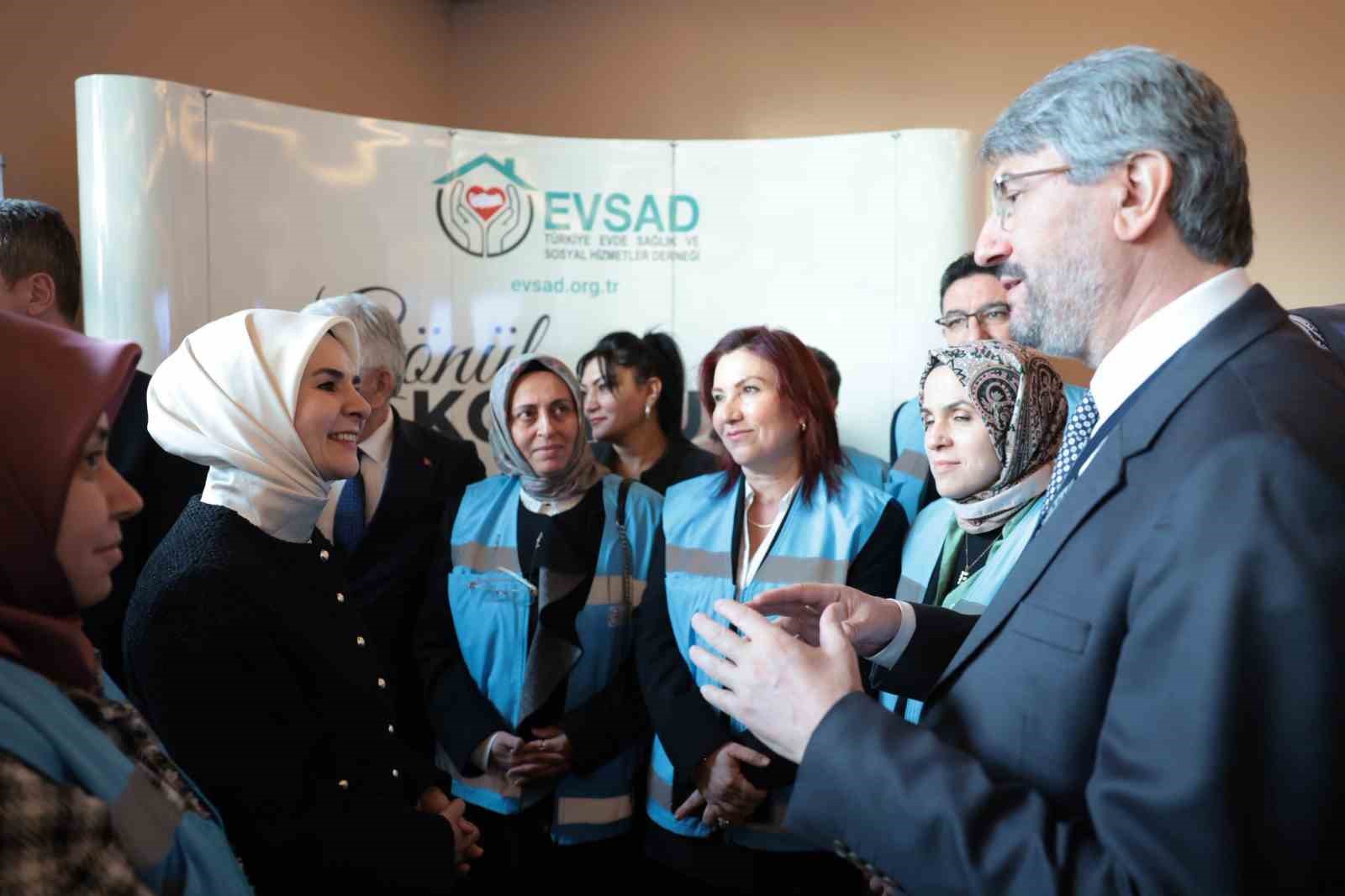 Bakan Göktaş: "Sosyal ağ sağlayıcılara ve oyun platformlarına çocukların korunmasını esas alan önemli yükümlülükler getiriyoruz"
