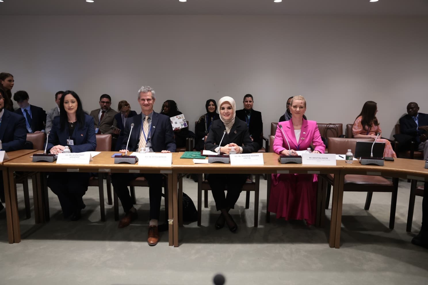 Bakan Göktaş: "Türkiye olarak, aileyi koruyan, kadınlar ve kız çocukları için güvenliği ve adalete erişimi teminat altına alan yaklaşımları destekliyoruz"
