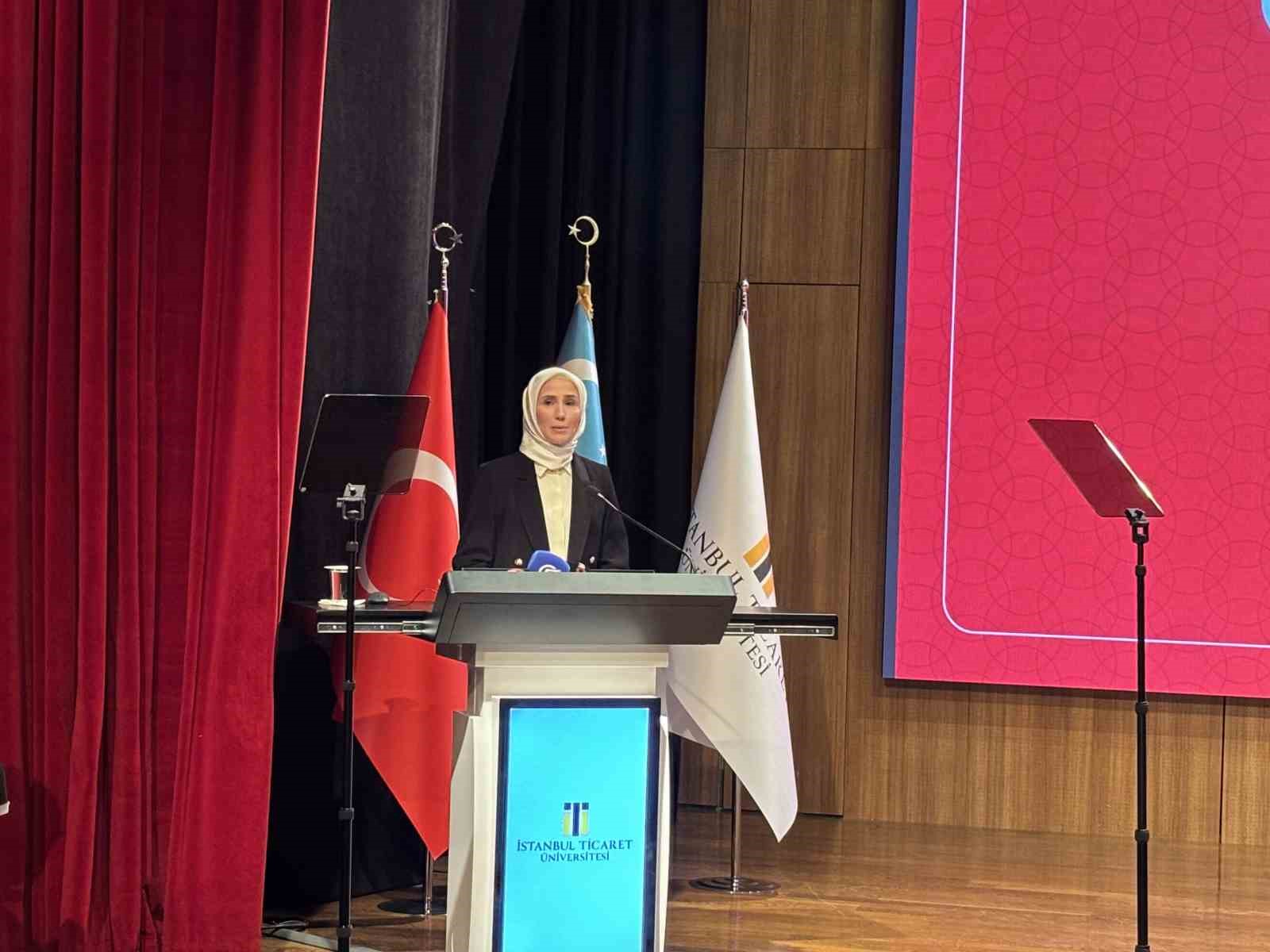 Bakan Göktaş: "Türkiye’de nüfusun kendini yenileme eşiğinin altına inmesi artık yapısal bir mesele olduğunu gösteriyor"
