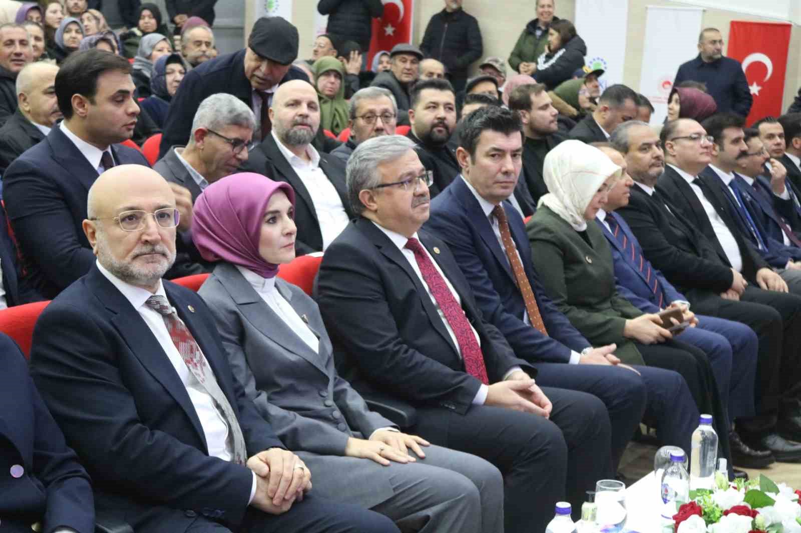 Bakan Göktaş: "Vatandaşlarımızın ev sahibi olma hayalini  "Yüzyılın Konut Projesi" ile gerçek kılıyoruz"
