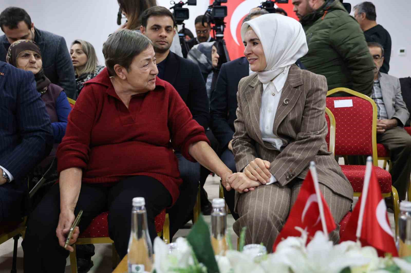 Bakan Göktaş "Yaşlılara yönelik hizmetleri bütüncül bir yaklaşımla sürdürüyoruz"
