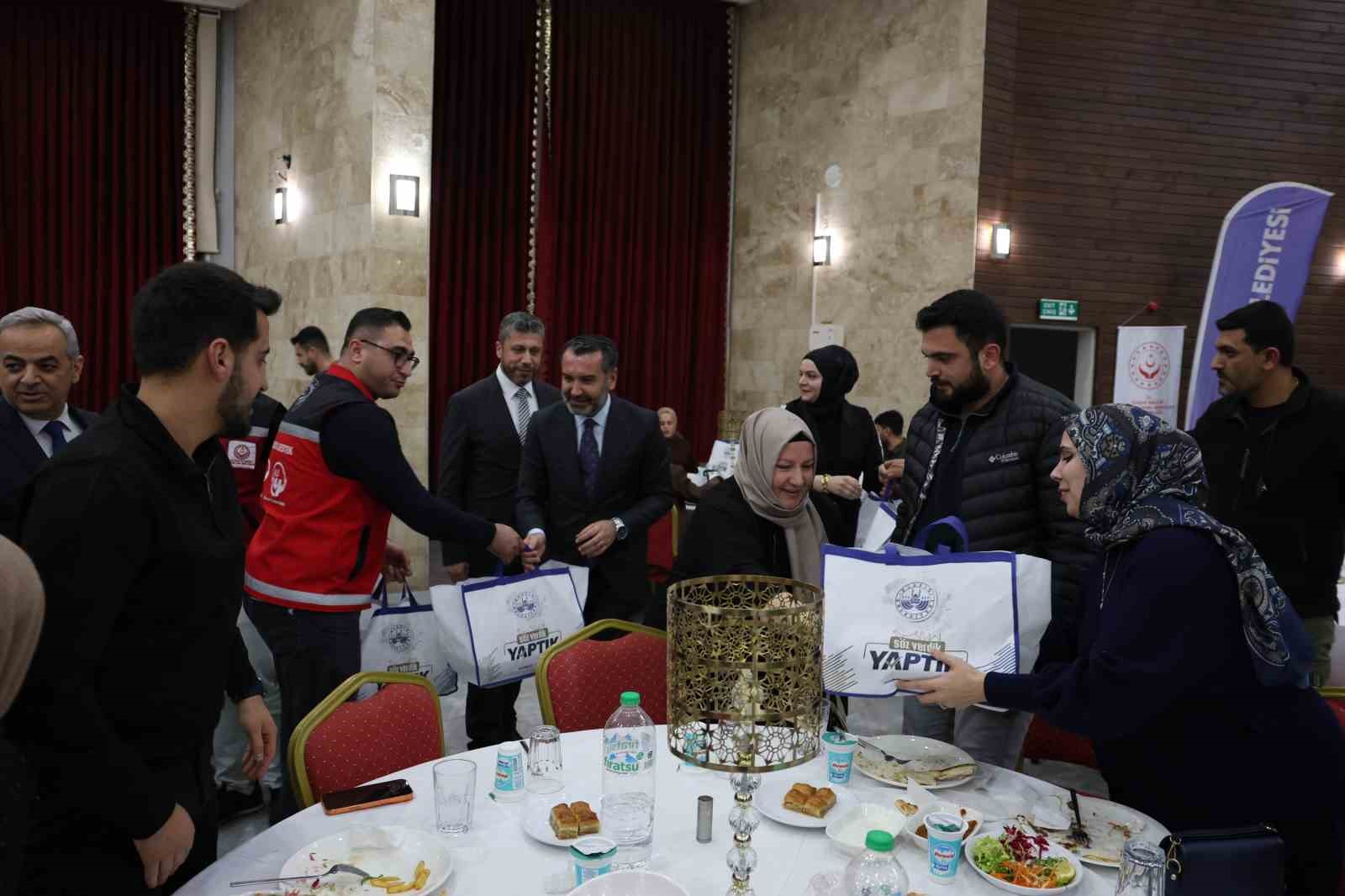 Bakan Göktaş’tan Elazığ’daki genç çiftlere sürpriz telefon: 51 milyon TL’lik dev destek
