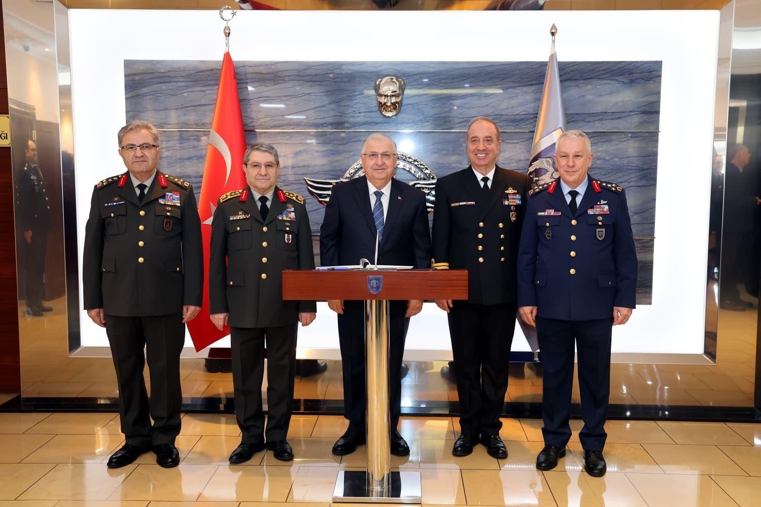 Bakan Güler başkanlığında "Hava Kuvvetleri Komutanlığı Yıllık Değerlendirme Toplantısı" gerçekleştirildi
