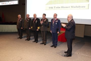 Bakan Güler: "Hiçbir terör örgütünün bölgede kök salmasına müsaade etmeyeceğimizi bir kez daha hatırlatmak istiyorum"
