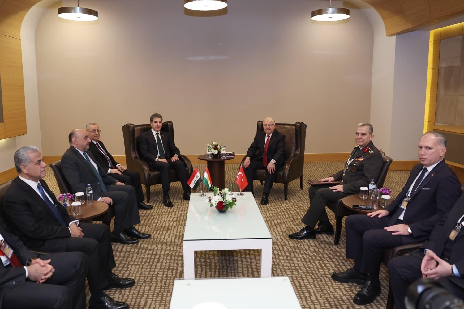 Bakan Güler, IKBY Başkanı Barzani ile görüştü
