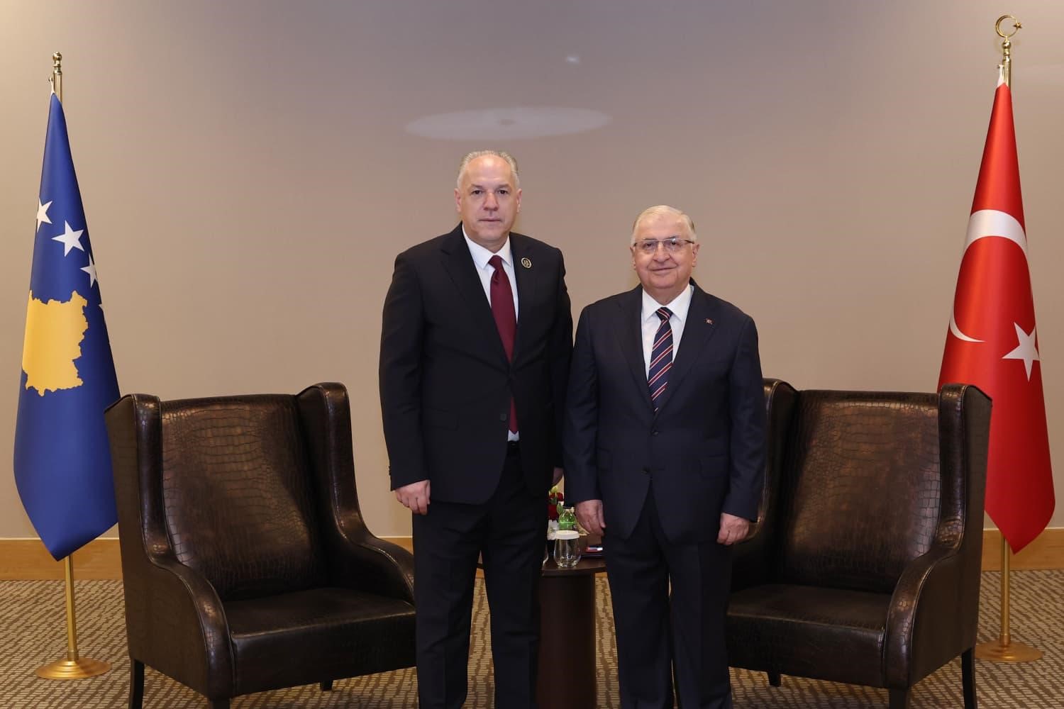 Bakan Güler, Kosova Başbakan Yardımcısı Damka ile görüştü
