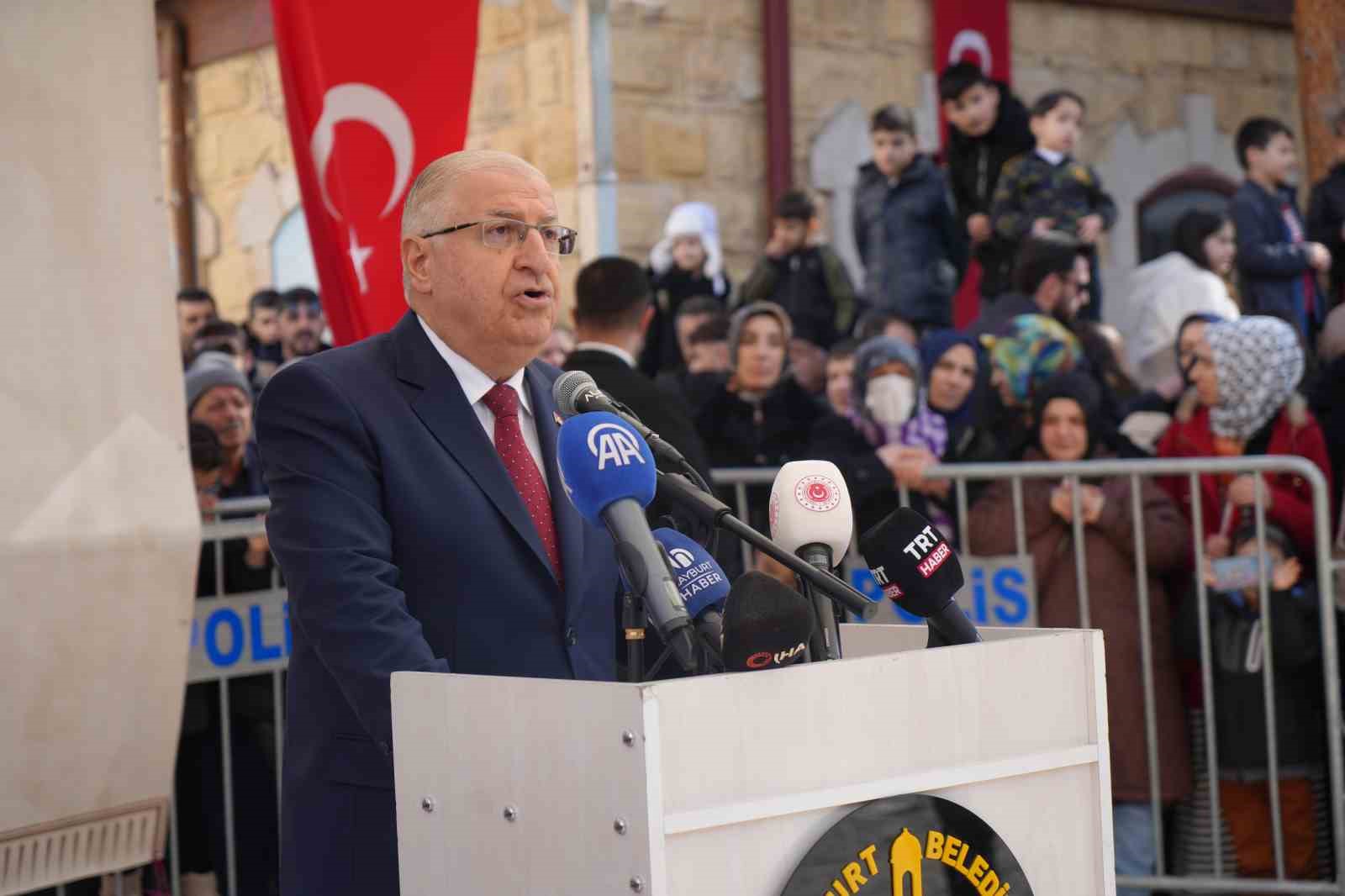 Bakan Güler: "Terörsüz Türkiye hedefimize doğru emin adımlarla ilerliyoruz"
