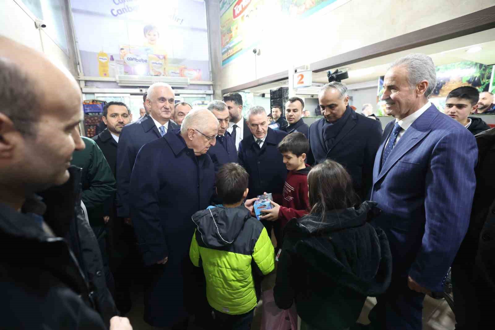 Bakan Güler: "Türkiye, çatışmanın değil barışın ve sağduyunun tarafında yer almaktadır"
