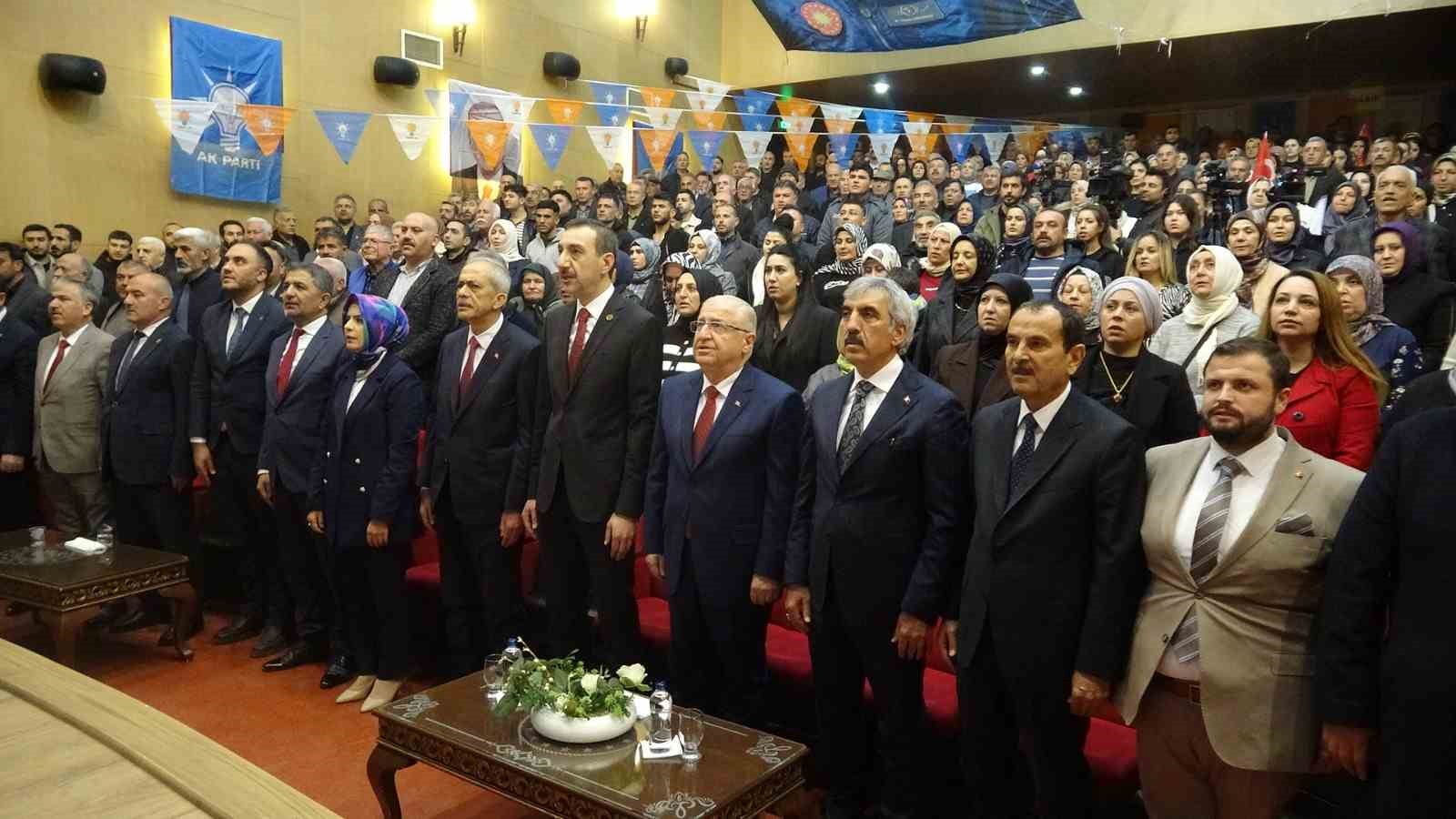 Bakan Güler: "YPG/PYD/SDG terör örgütünün silahlı unsurlarını feshederek devlet kurumlarına entegre olması tek çıkar yol"
