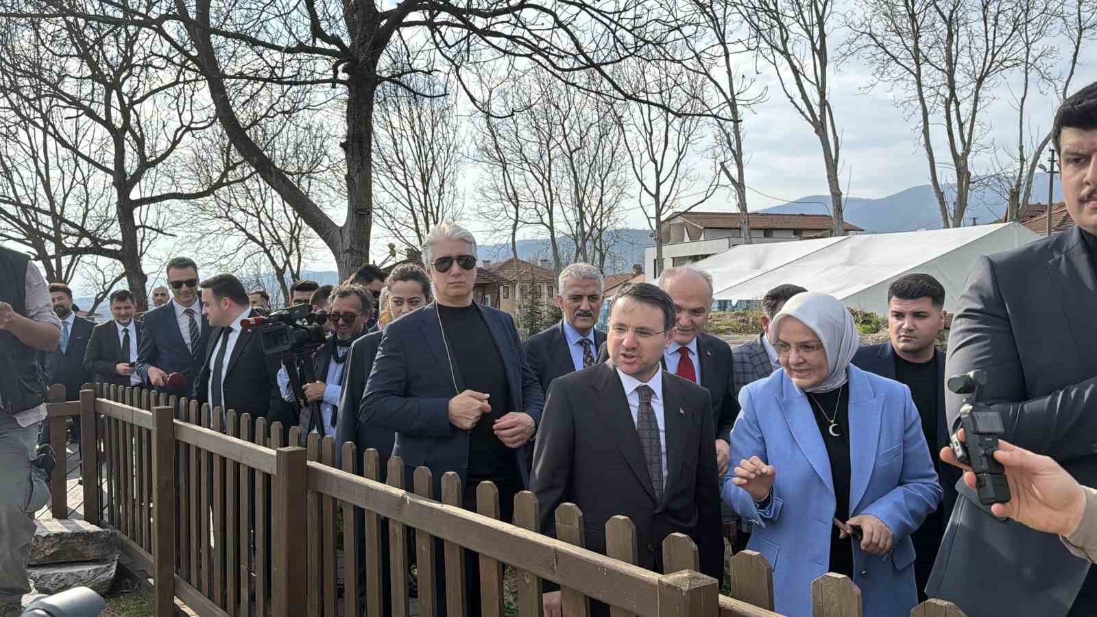 Bakan Gürlek, Prusias Ad Hypium Antik Kenti’ne hayran kaldı
