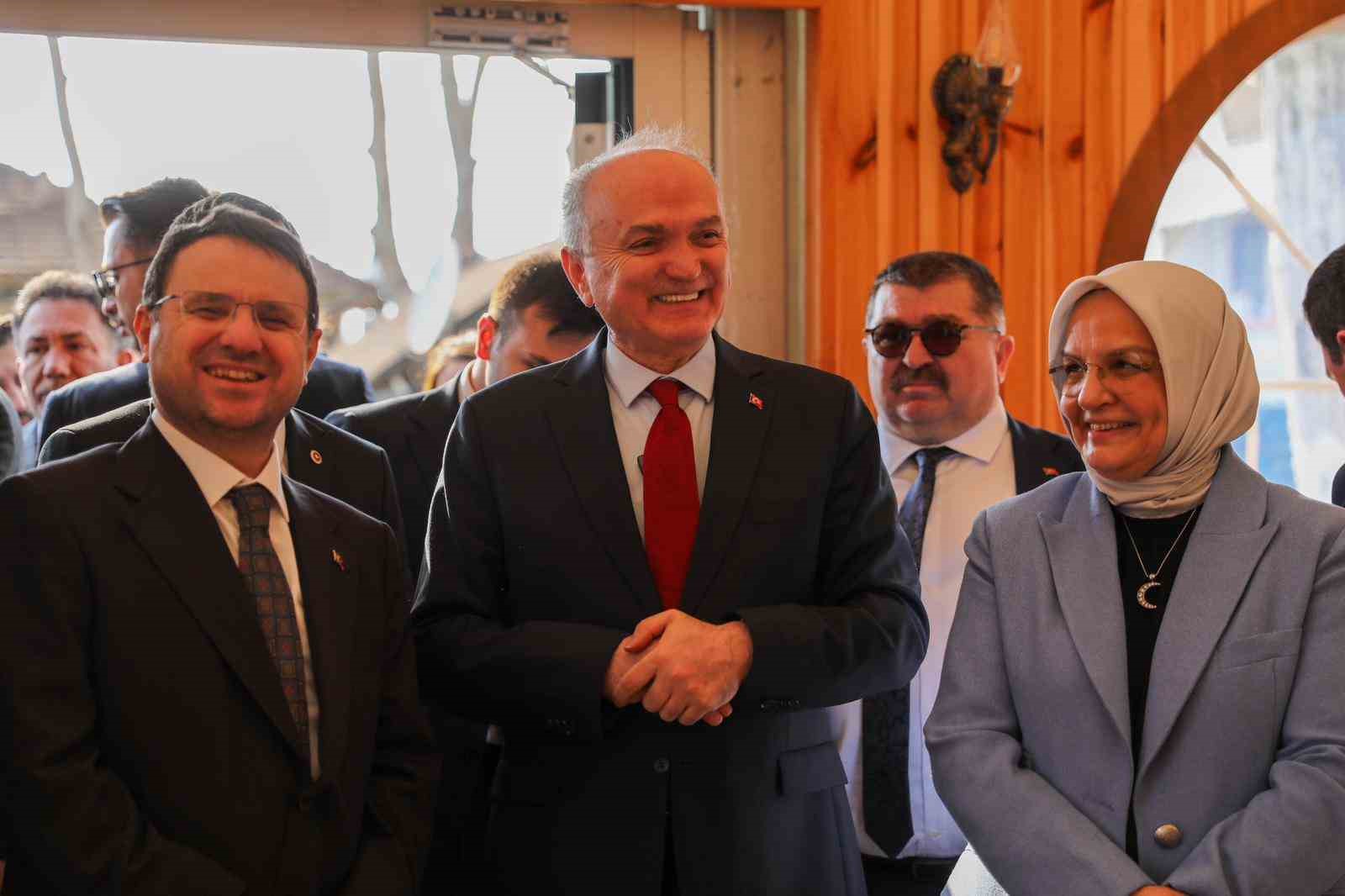 Bakan Gürlek’ten Konuralp’e övgü dolu sözler: "Her vatandaşımız Konuralp’i görmeli"
