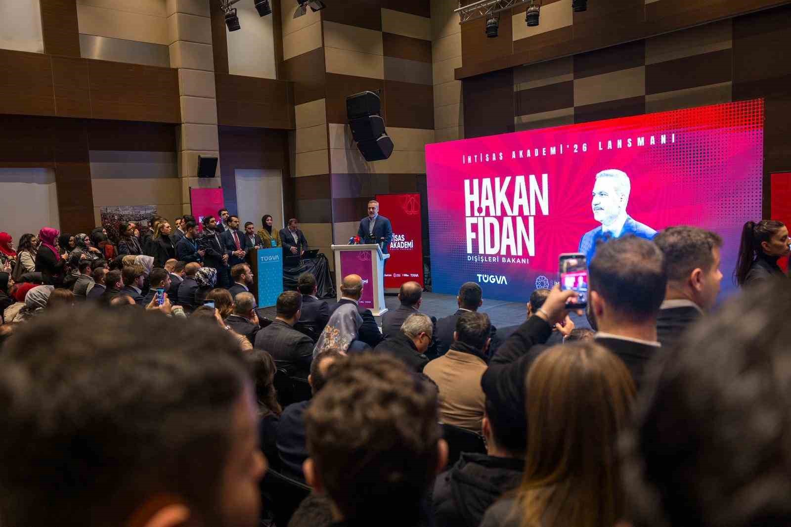 Bakan Hakan Fidan: "Eyleme ihtiyacımız olduğu kadar bilgiye, öğrenmeye, tecrübe aktarımına da ihtiyacımız var"
