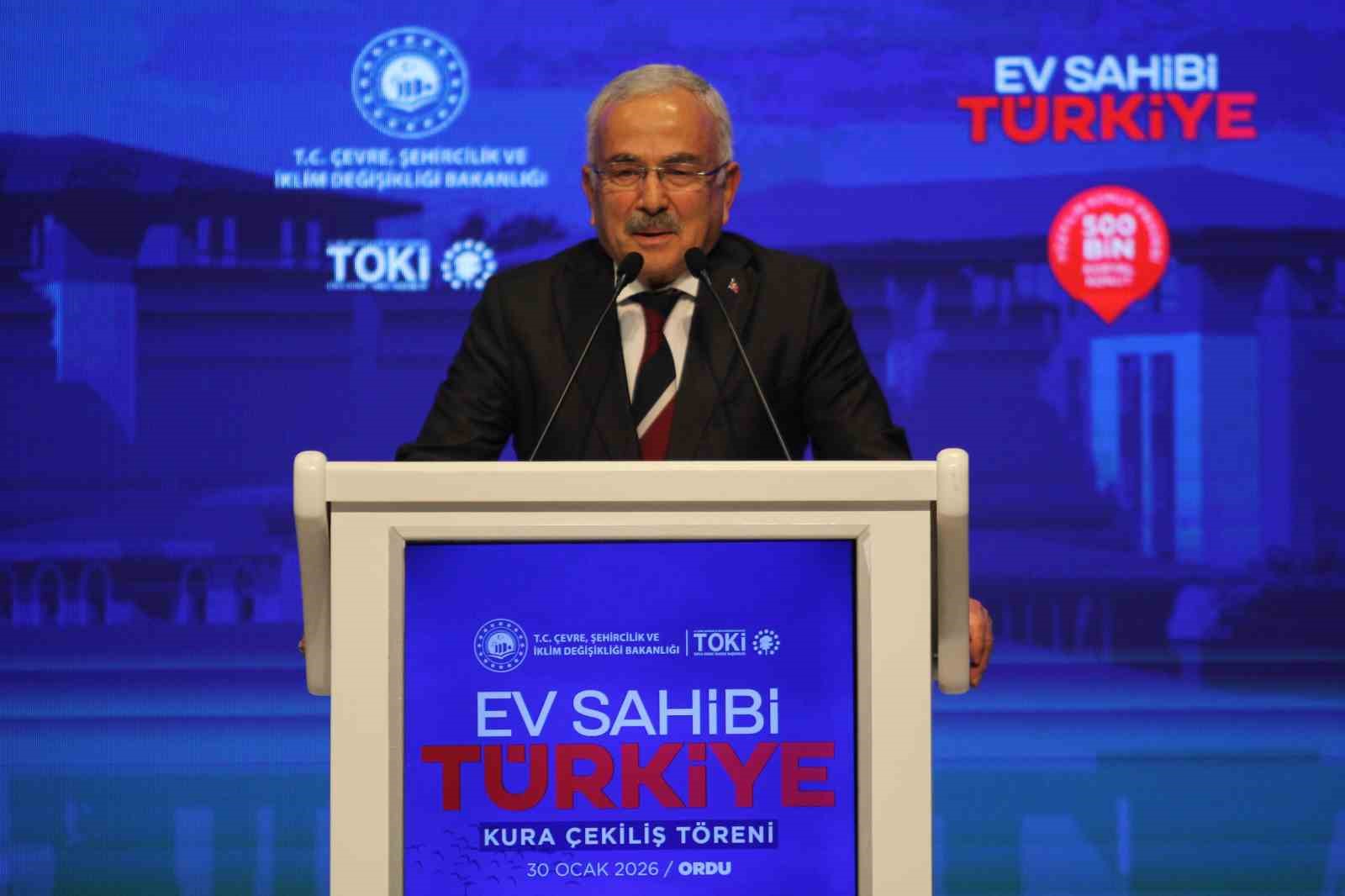 Bakan Işıkhan: "500 bin konut projesi Türkiye tarihinde şimdiye kadar atılmış en büyük adım"
