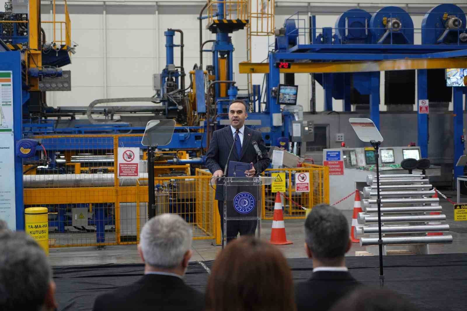 Bakan Kacır: "1 milyar doların üzerinde finansmanı ülkemize kazandırdık"
