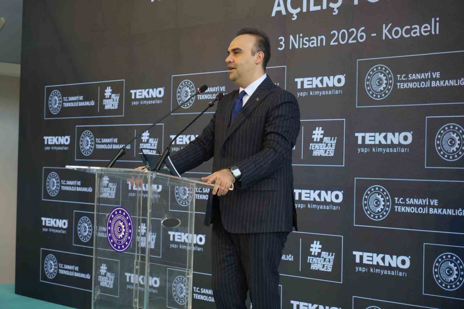 Bakan Kacır: "Kimya sektöründe 935 milyar liralık yatırımın önünü açtık"
