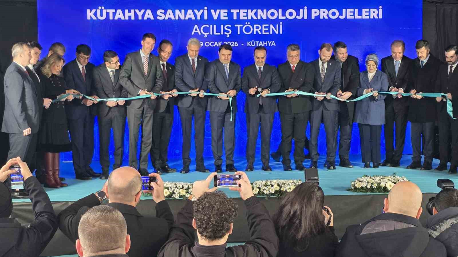 Bakan Kacır: "Kütahya’yı teknoloji ve inovasyonda lider şehirlerden biri haline getireceğiz"
Bakan Kacır: "Kütahya’yı teknoloji ve inovasyonda lider şehirlerden biri haline getireceğiz"