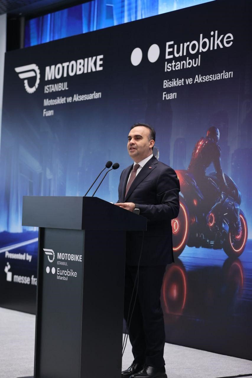 Bakan Kacır: ’’Motosiklet ve bisiklet sanayi firmalarının 16 milyar lira yatırım büyüklüğüne sahip 106 projesinin önünü açtık ’’
