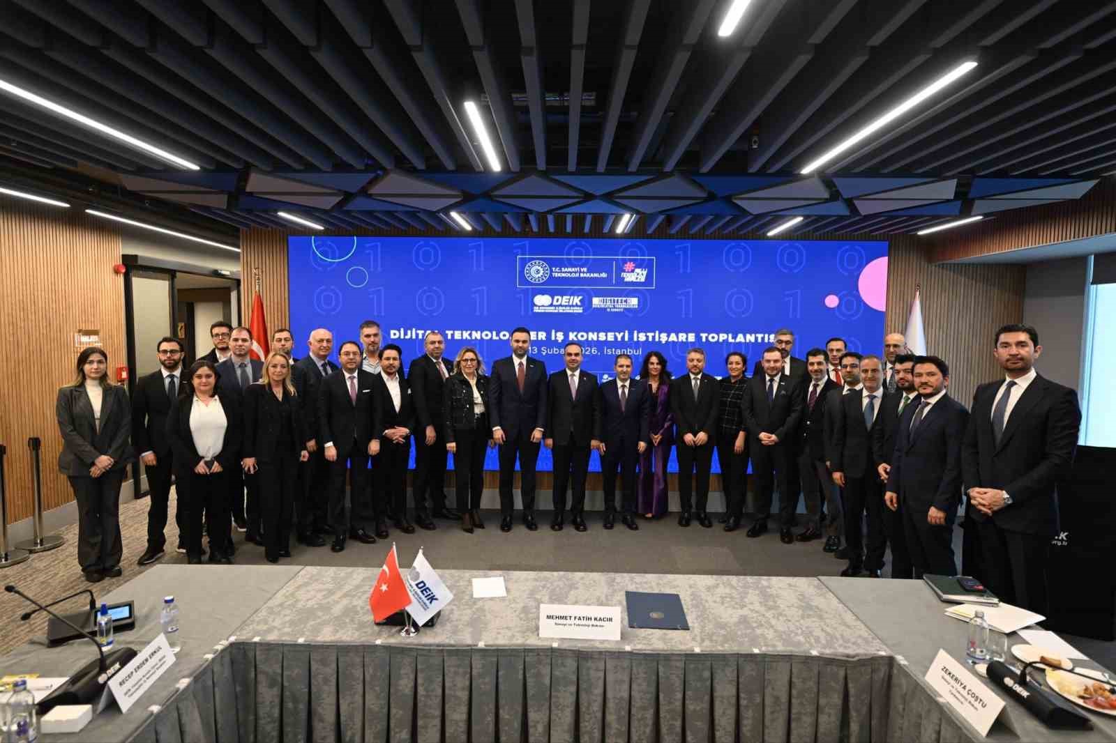 Bakan Kacır: "Teknoloji ekosistemimizin küresel rekabet gücünü yükseltmeye devam edeceğiz"
Bakan Kacır: "Teknoloji ekosistemimizin küresel rekabet gücünü yükseltmeye devam edeceğiz"