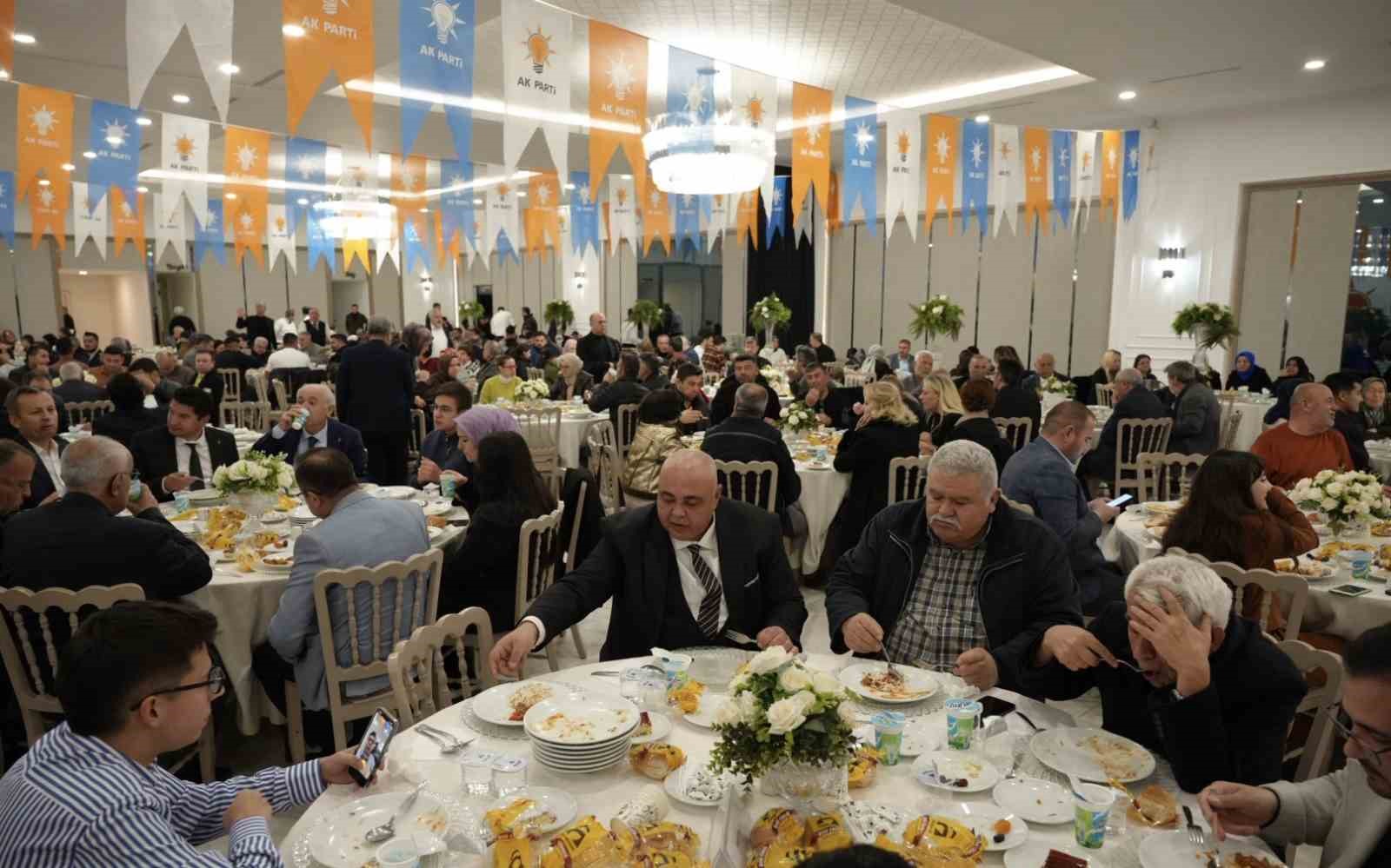 Bakan Kacır: "Türk milleti mührünü gökyüzüne vurdu"
