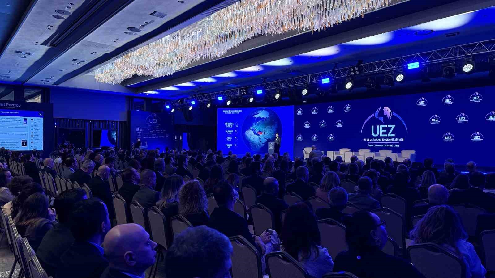 Bakan Kacır: "Türkiye başka hiçbir ülkenin başaramadığı bir ihracat kabiliyeti seviyesine erişti"
