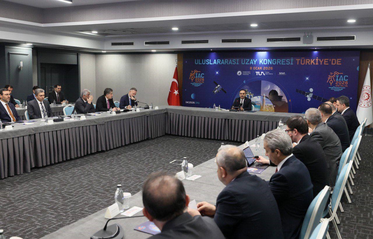 Bakan Kacır: "Türkiye’nin uzay teknolojilerindeki yükselişini dünyaya duyuracak dev bir etkinliğe imza atacağız"
