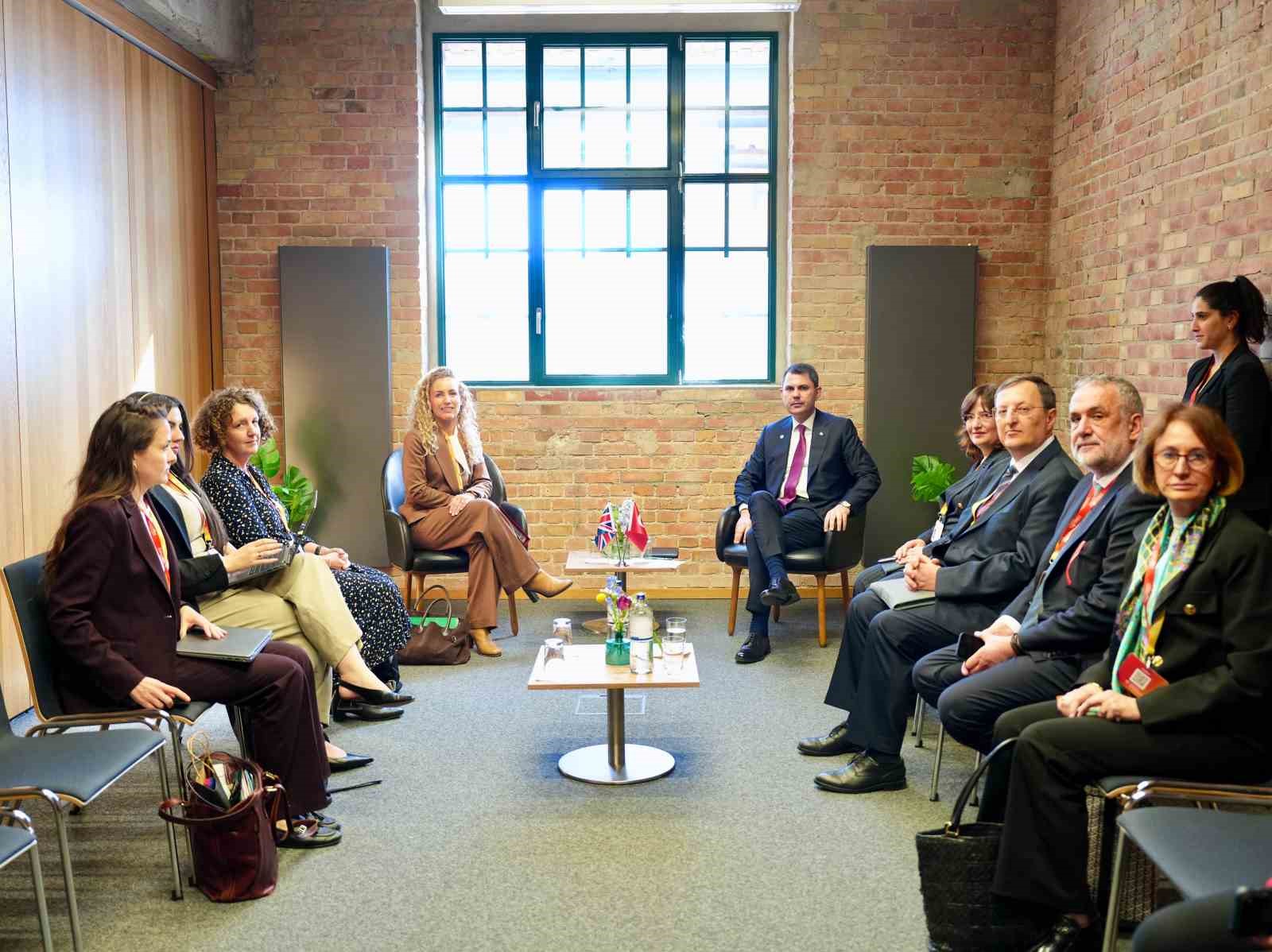 Bakan Kurum, BM İcra Sekreteri Stiell ve İngiliz, Alman ve Japon mevkidaşları ile görüştü
