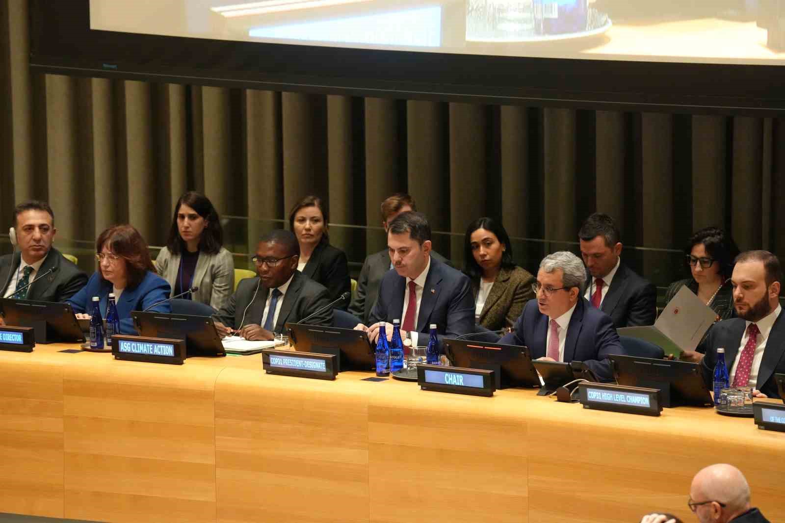 Bakan Kurum: "COP31 Başkanlığı olarak tüm insanlık için harekete geçiyoruz"
Bakan Kurum: "COP31 Başkanlığı olarak tüm insanlık için harekete geçiyoruz"