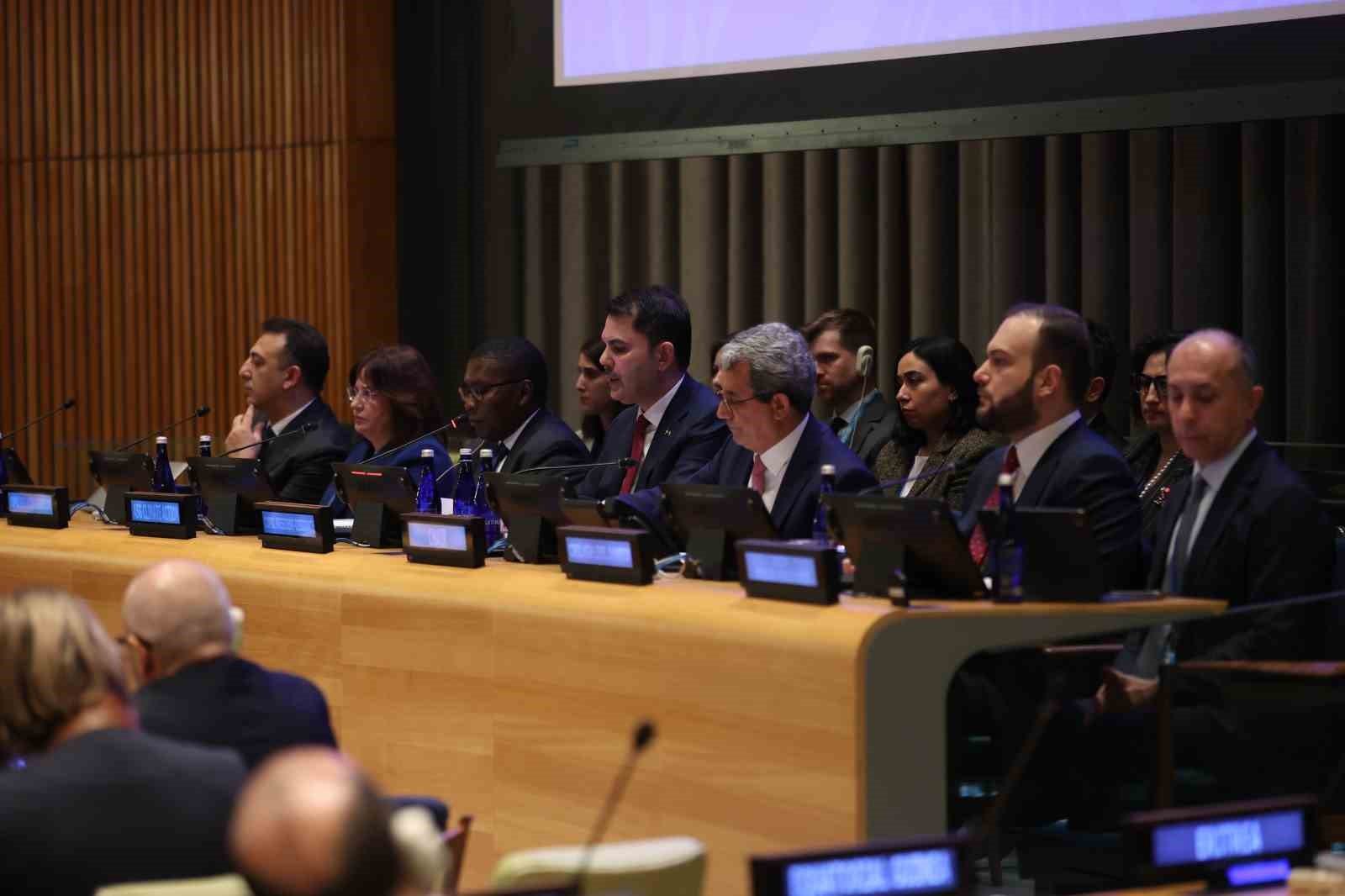 Bakan Kurum: "COP31 Başkanlığı olarak tüm insanlık için harekete geçiyoruz"
Bakan Kurum: "COP31 Başkanlığı olarak tüm insanlık için harekete geçiyoruz"