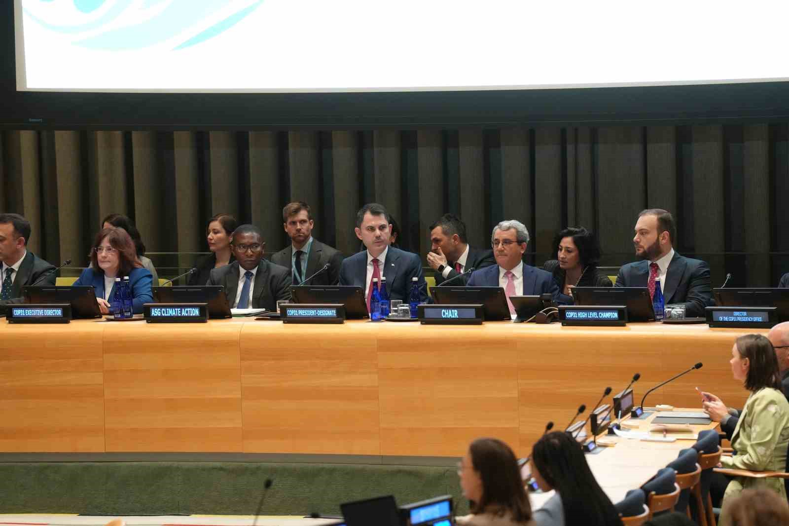 Bakan Kurum: "COP31 Başkanlığı olarak tüm insanlık için harekete geçiyoruz"
Bakan Kurum: "COP31 Başkanlığı olarak tüm insanlık için harekete geçiyoruz"