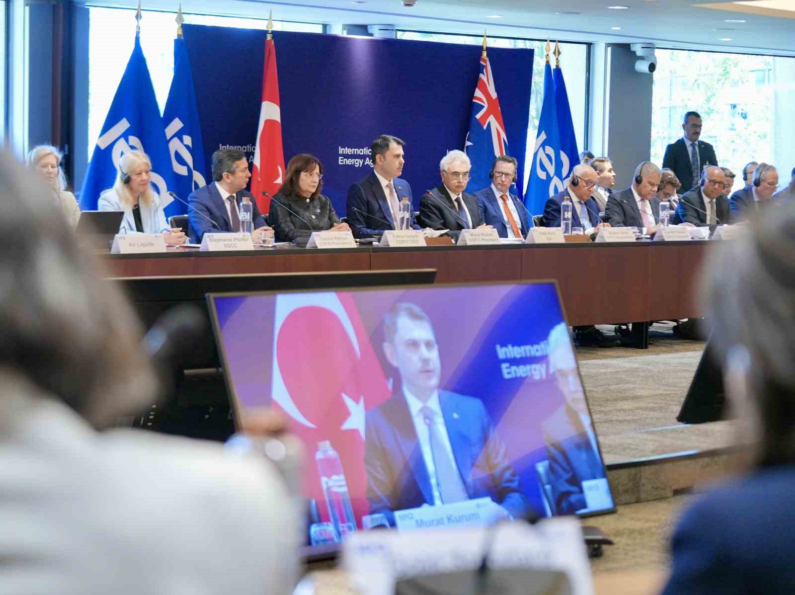 Bakan Kurum: "COP31 eylem gündemimizde enerji arzı güvenliğini önceleyen temalara özellikle yer verdik"
