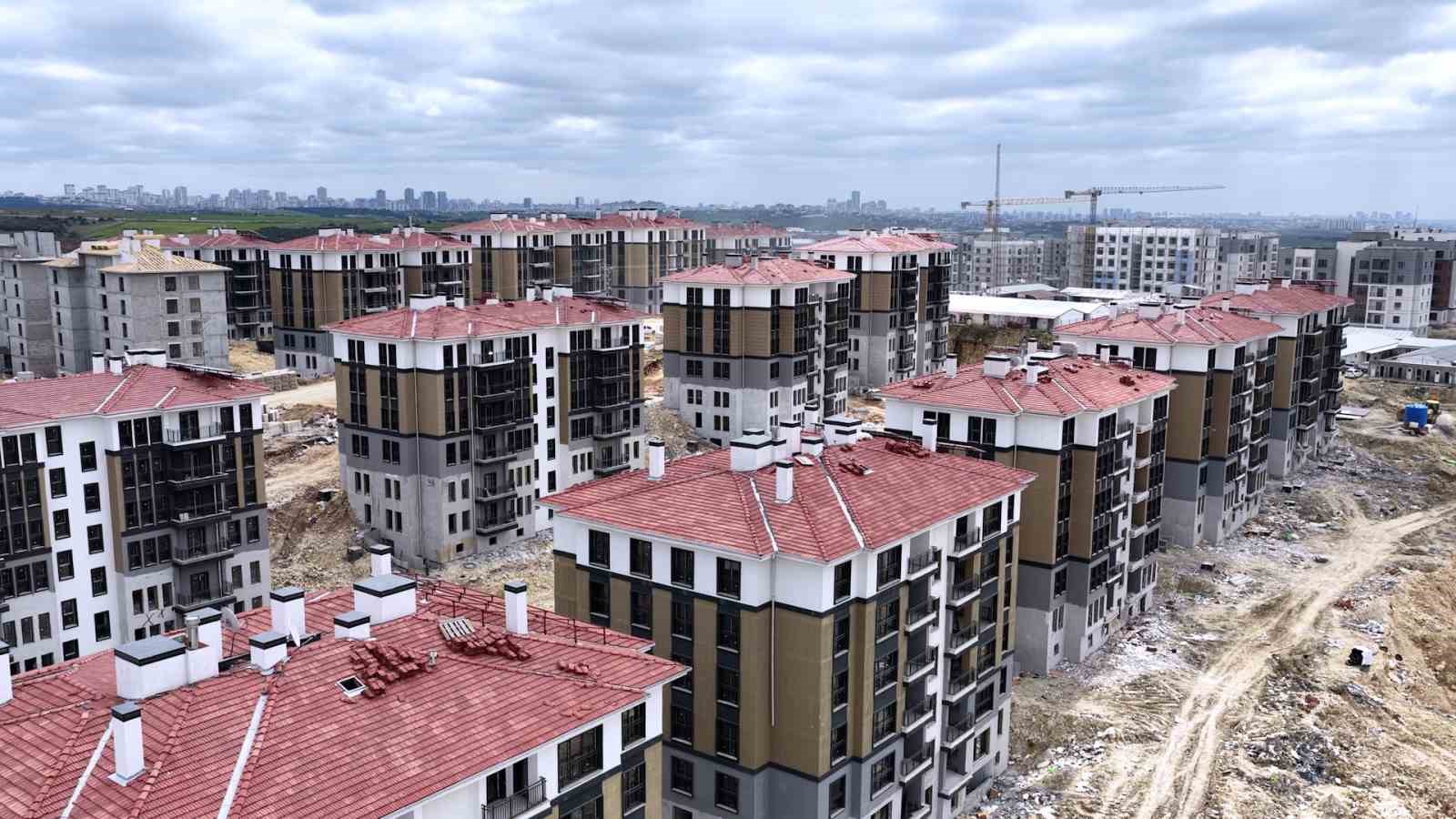 Bakan Kurum, Sazlıbosna’daki ‘İlk Evim’ Projesi’ konutlarını paylaştı
Bakan Kurum, Sazlıbosna’daki ‘İlk Evim’ Projesi’ konutlarını paylaştı