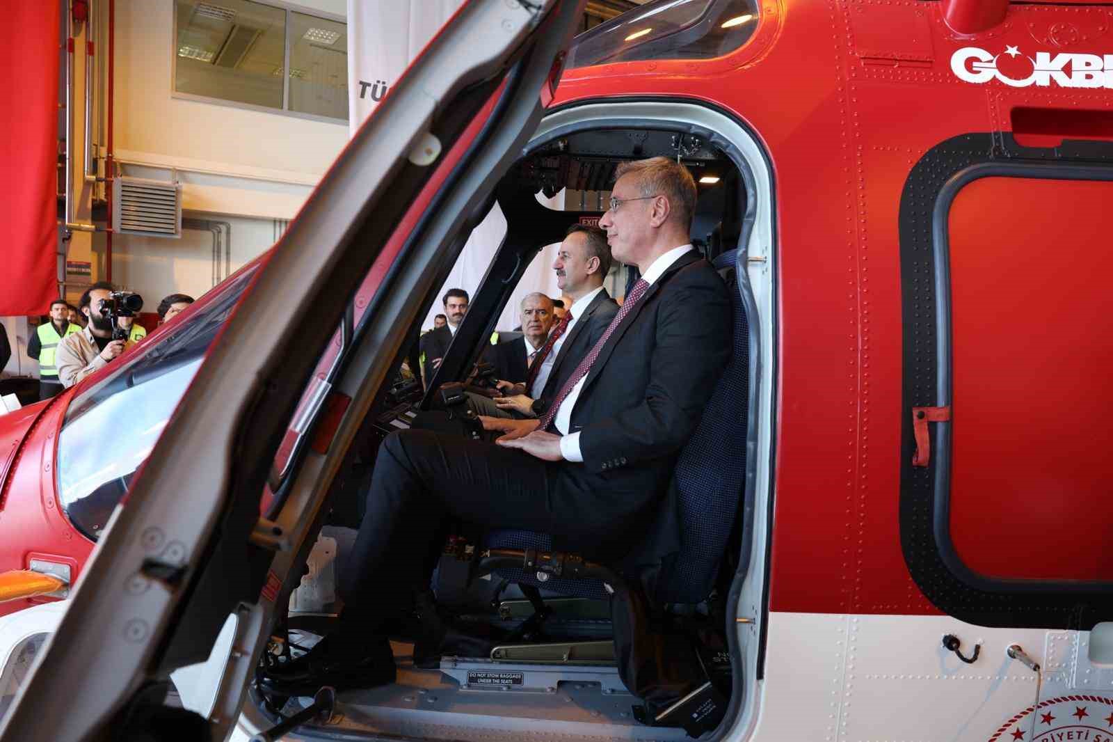 Bakan Memişoğlu: "GÖKBEY, devletimizin şefkat eli olacak"
Bakan Memişoğlu: "GÖKBEY, devletimizin şefkat eli olacak"