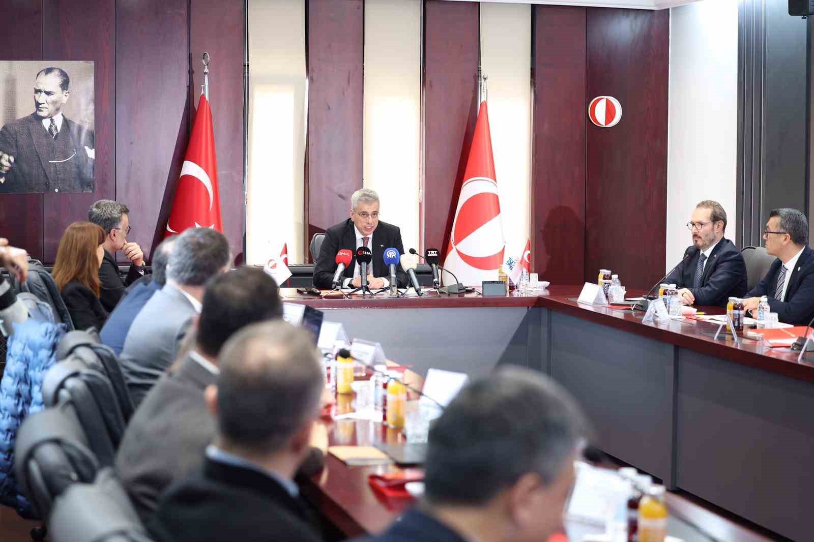 Bakan Memişoğlu: "ODTÜ gibi bilim yuvalarımızın desteğiyle sağlık sanayisini dünyanın en iyi teknolojisi haline getireceğiz"
