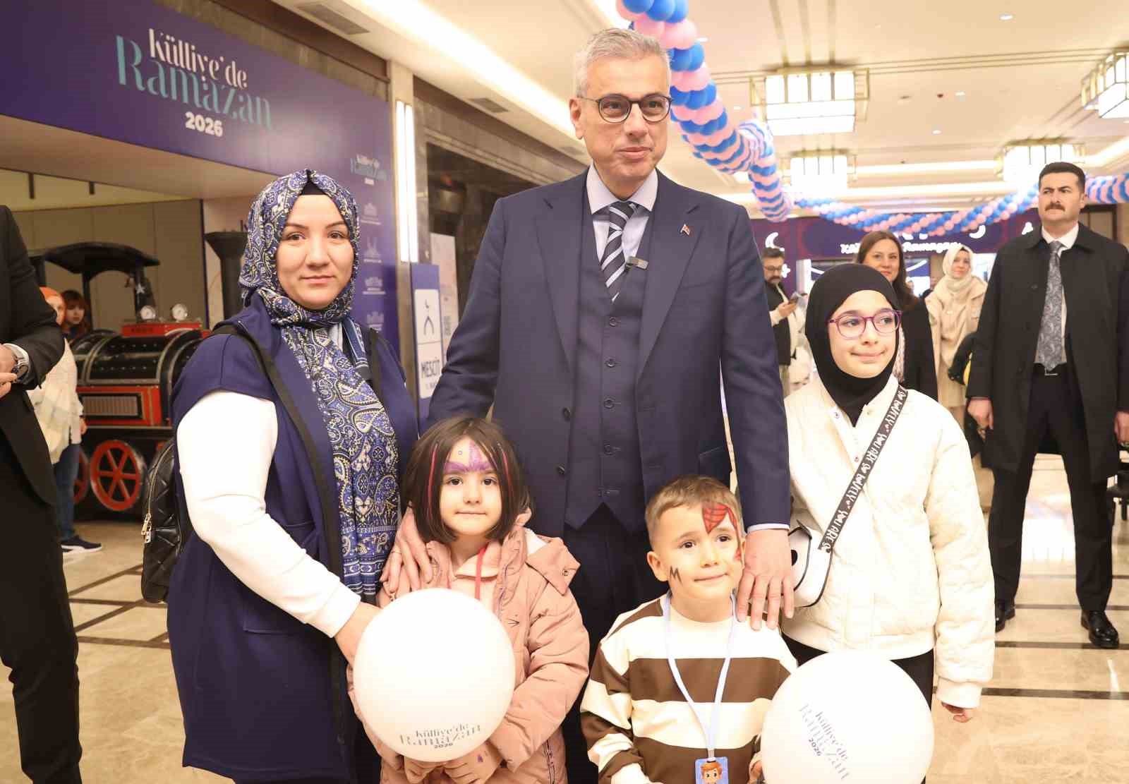 Bakan Memişoğlu: "Türkiye’miz, ateş çemberi içinde barış ve iyilik ülkesi olarak Cumhurbaşkanı’nın liderliğinde çalışmaya devam ediyoruz"
Bakan Memişoğlu: "Türkiye’miz, ateş çemberi içinde barış ve iyilik ülkesi olarak Cumhurbaşkanı’nın liderliğinde çalışmaya devam ediyoruz"