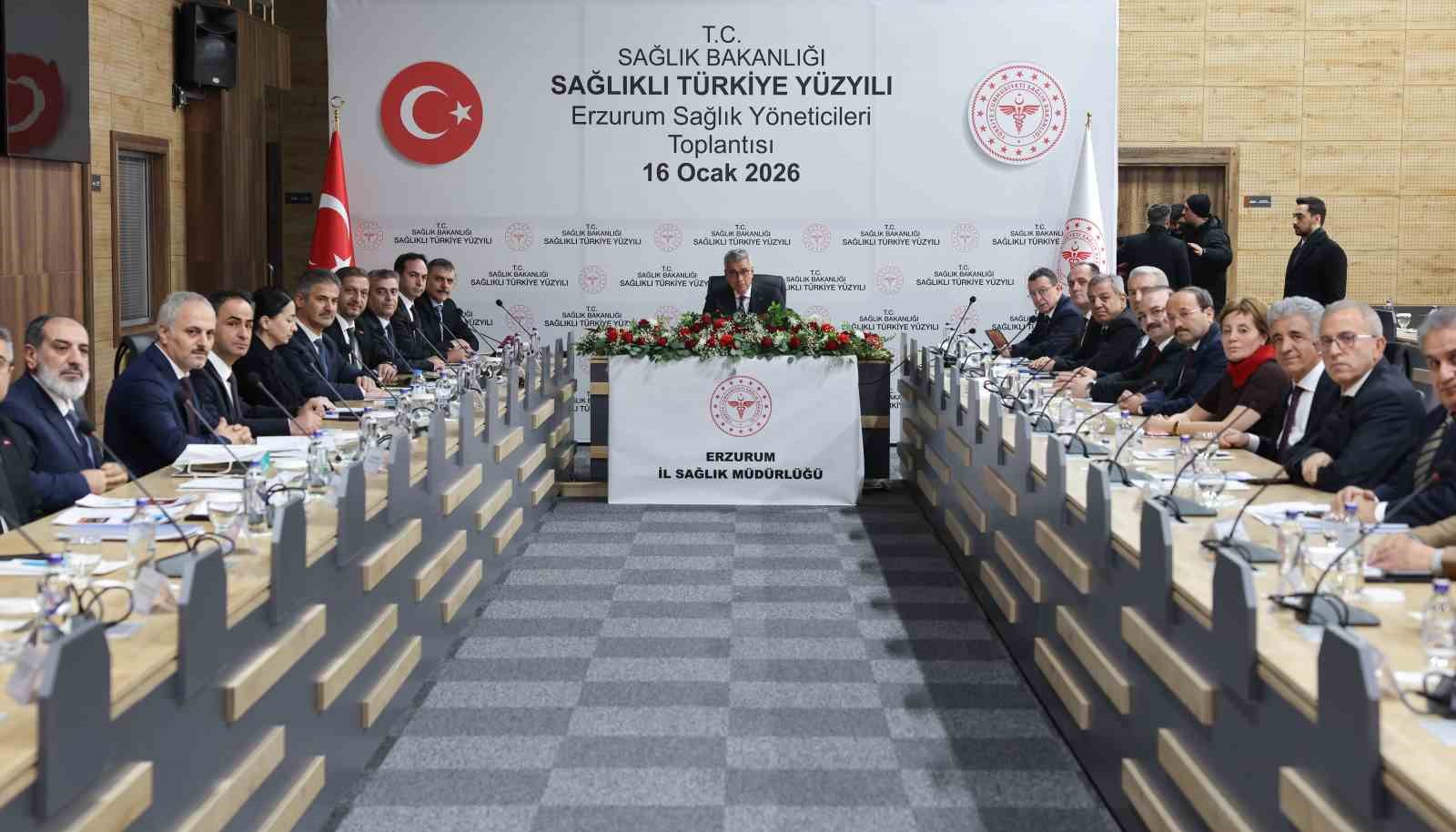 Bakan Memişoğlu ve Rektör Hacımüftüoğlu bir arada: Sağlık yatırımları ve üniversite projelerine tam destek
