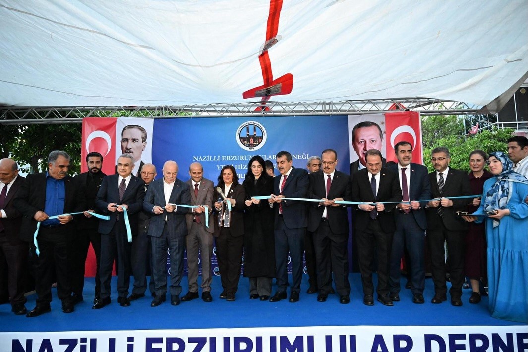 Bakan Tekin, Nazilli’de Erzurumlular Derneği’nin açılışına katıldı
