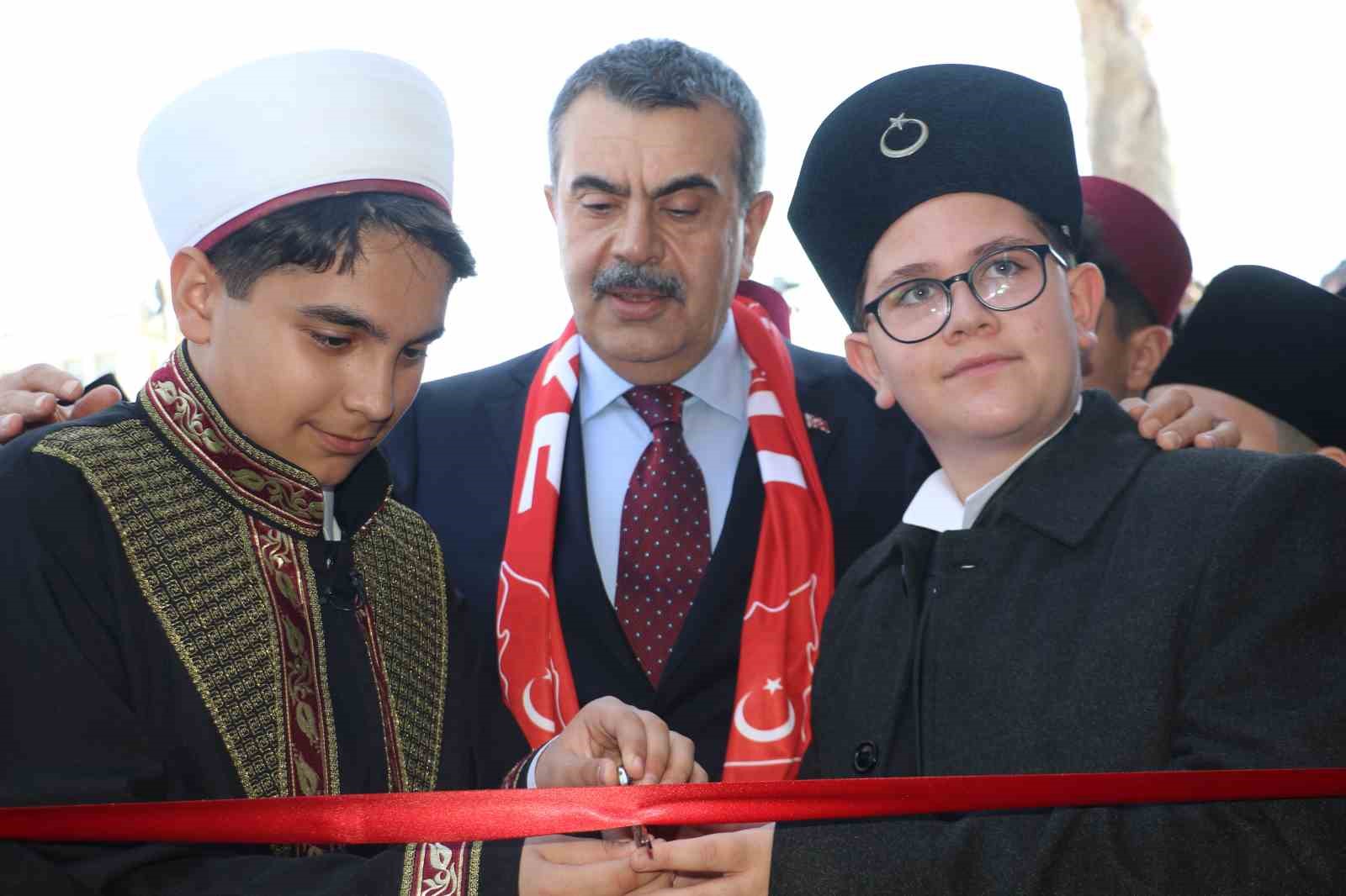 Bakan Tekin: "Türk devlet geleneği türedi bir gelenek değil, dünyanın en eski devlet geleneklerinden bir tanesi"
