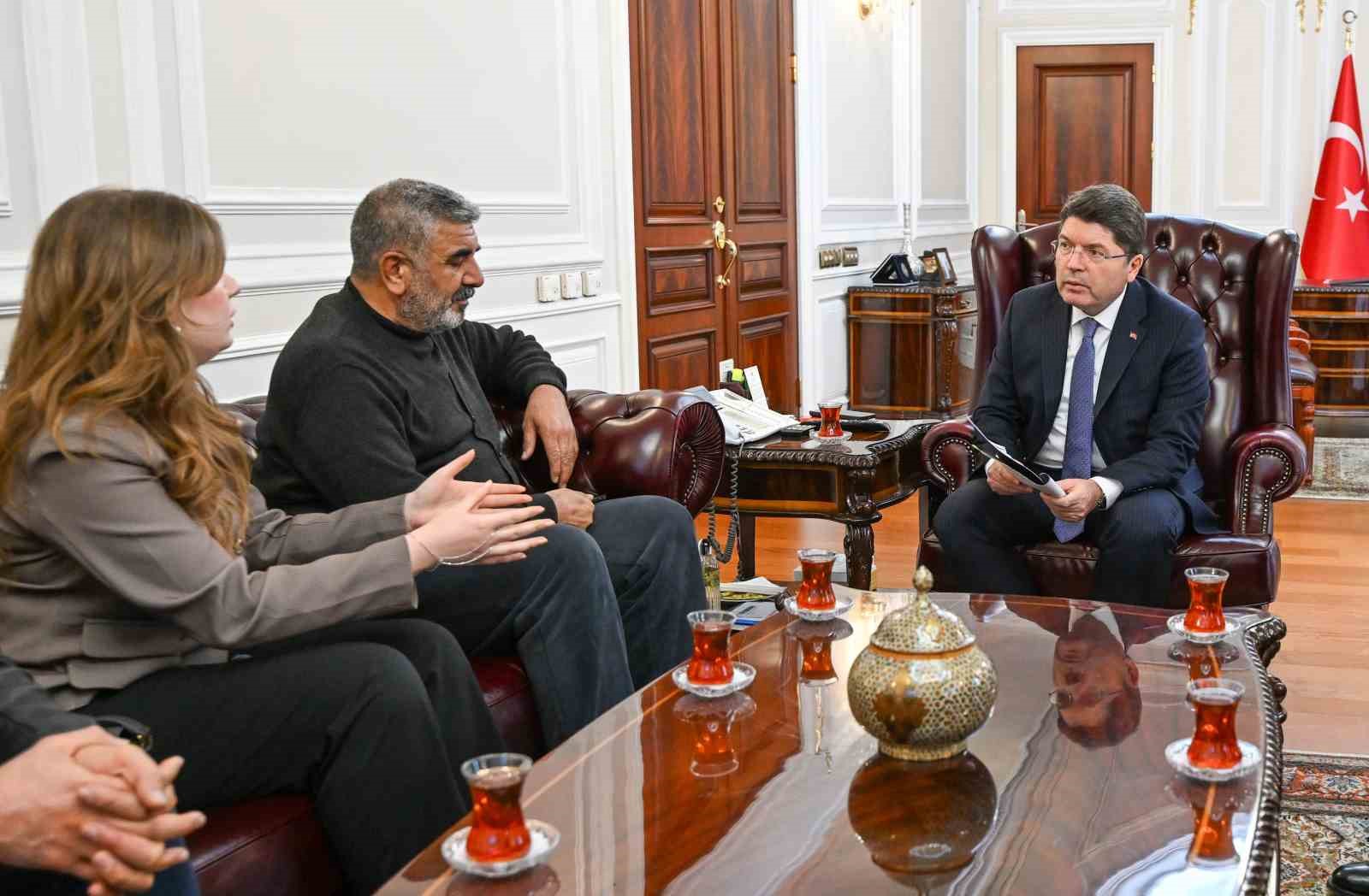 Bakan Tunç: "Rojin Kabaiş’in ölümüyle ilgili soruşturma titizlikle sürdürülüyor"
