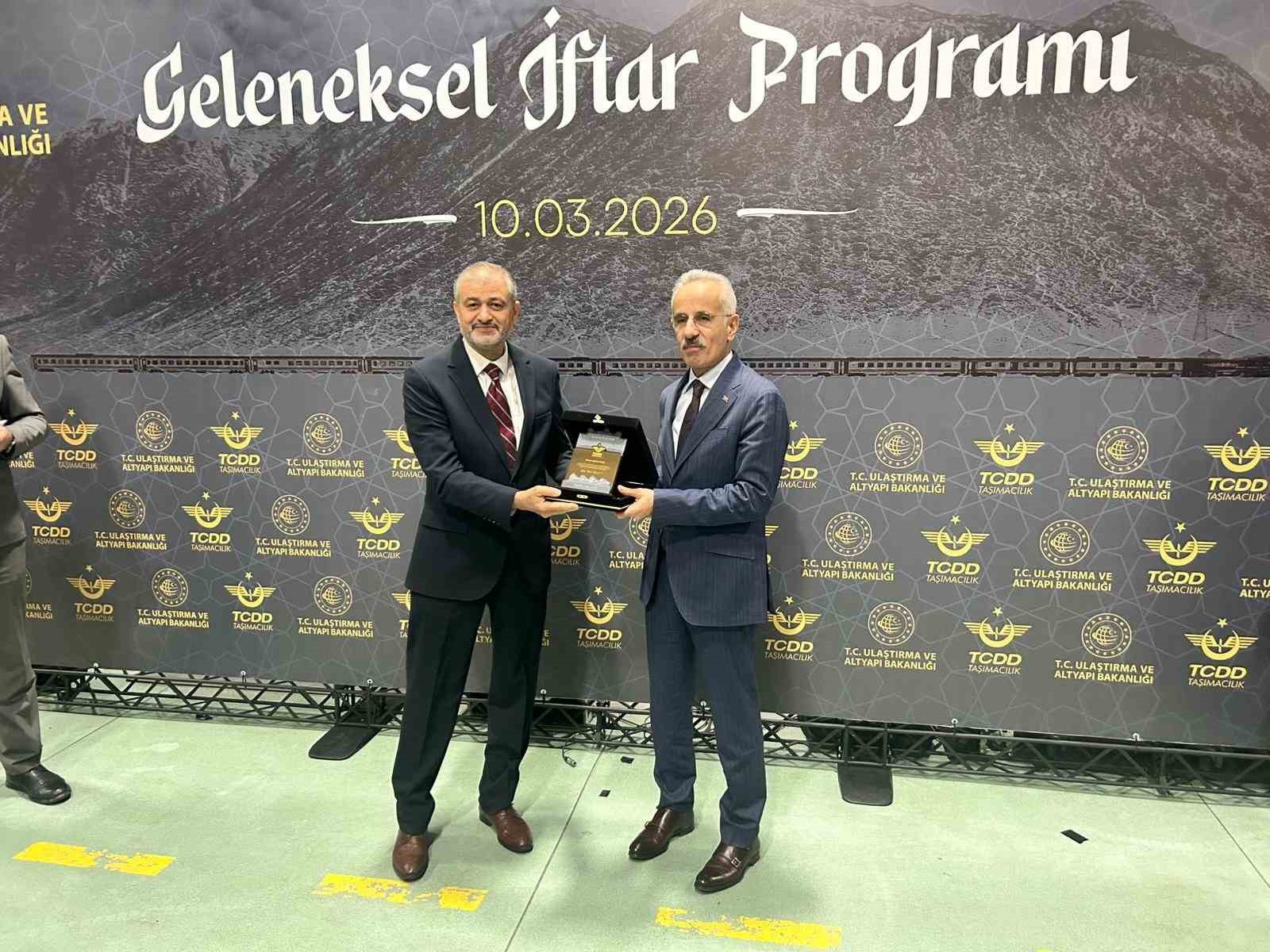 Bakan Uraloğlu: "Avrupa’nın 6’ncı, dünyanın 8’inci yüksek hızlı tren işletmecisi konumuna yükseldik"
