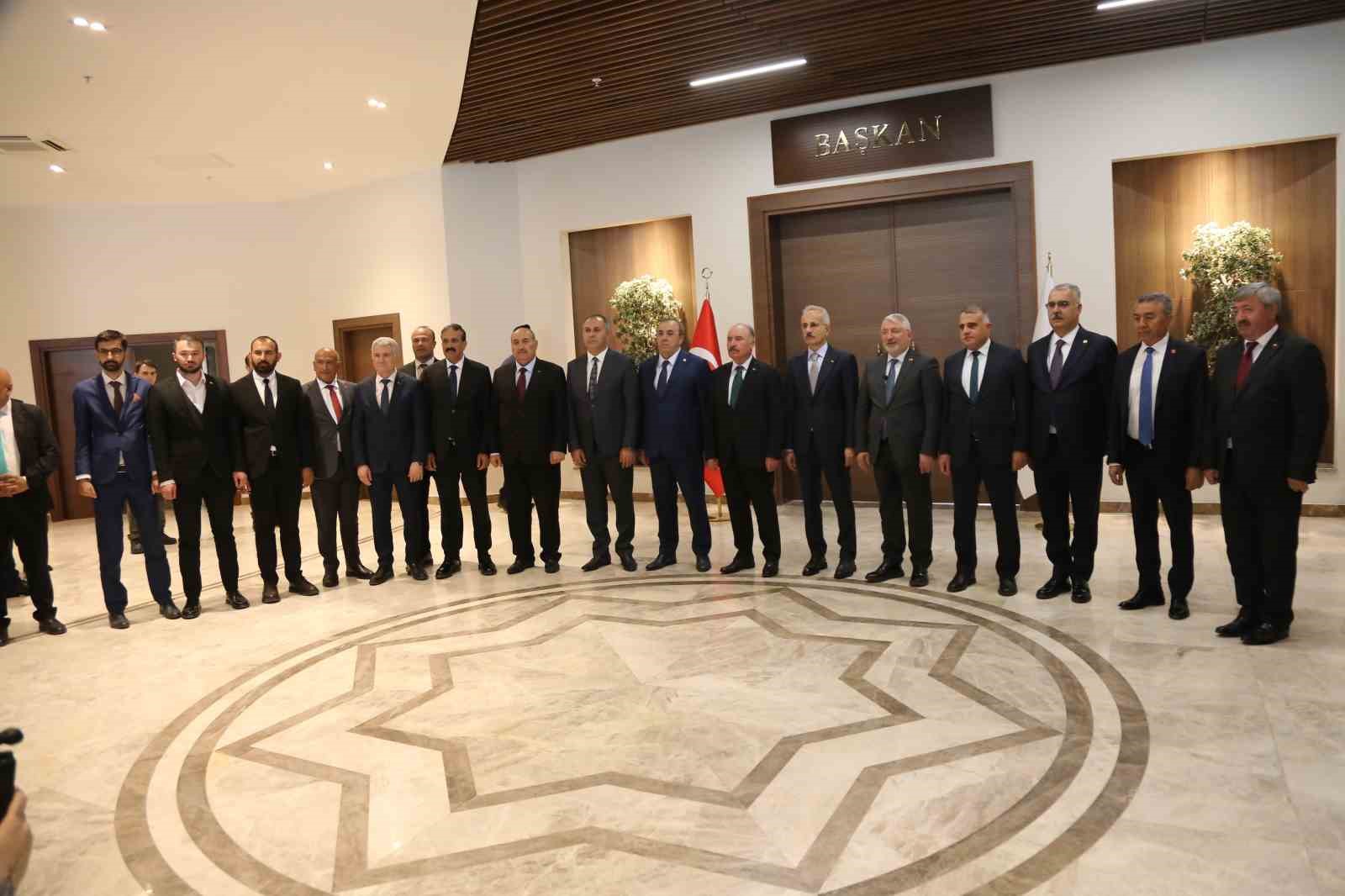 Bakan Uraloğlu, Çorum’da ziyaretlerde bulundu
