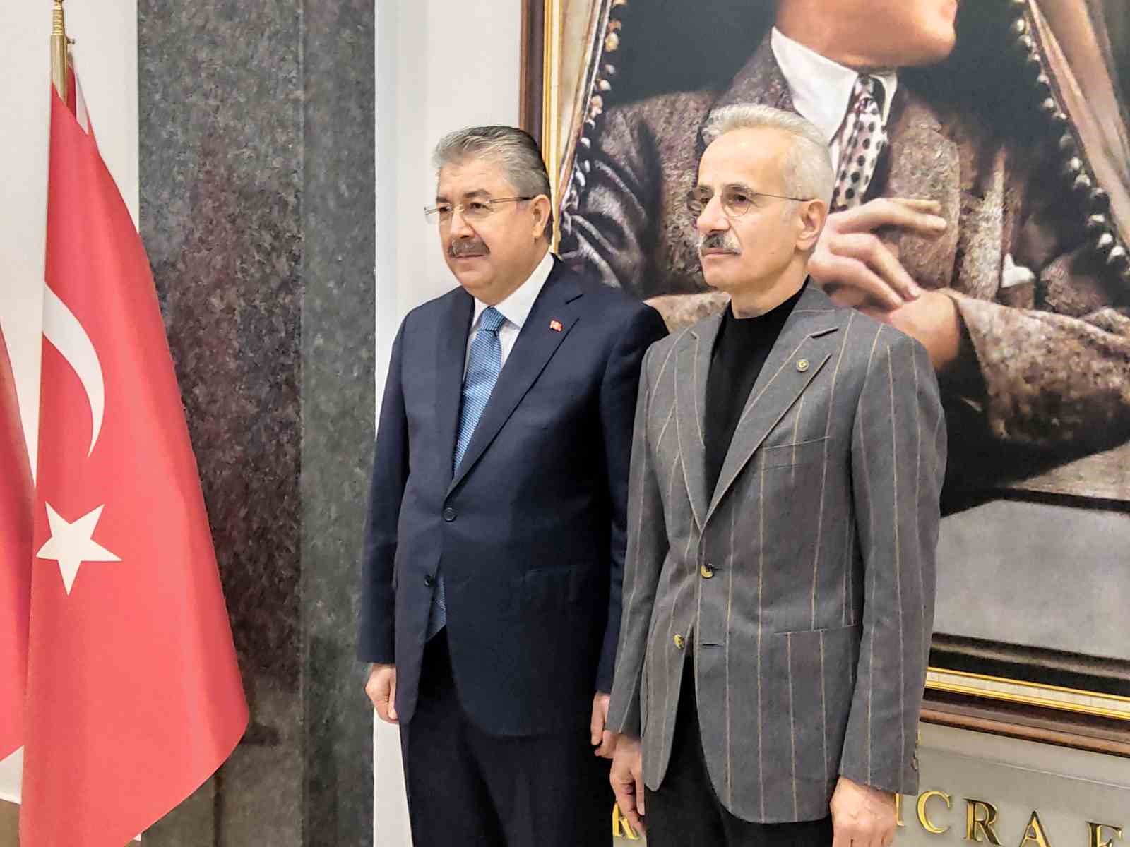 Bakan Uraloğlu, Eskişehir Valiliği’ni ziyaret etti
