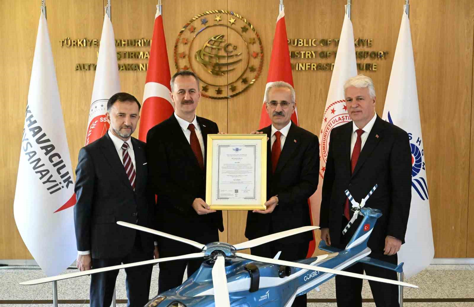 Bakan Uraloğlu: "GÖKBEY sadece bir helikopter değil, milletimize hizmet edecek milli gururumuzdur"
