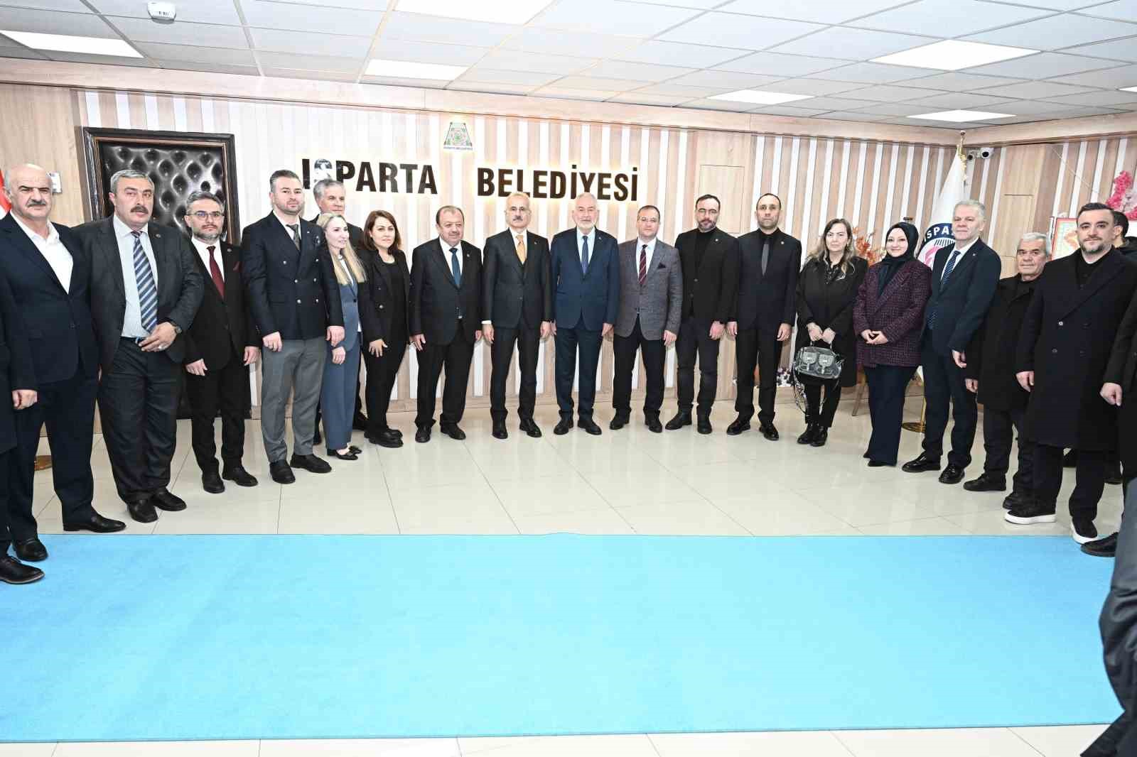 Bakan Uraloğlu: "Isparta’da güzel işler yapılıyor"
